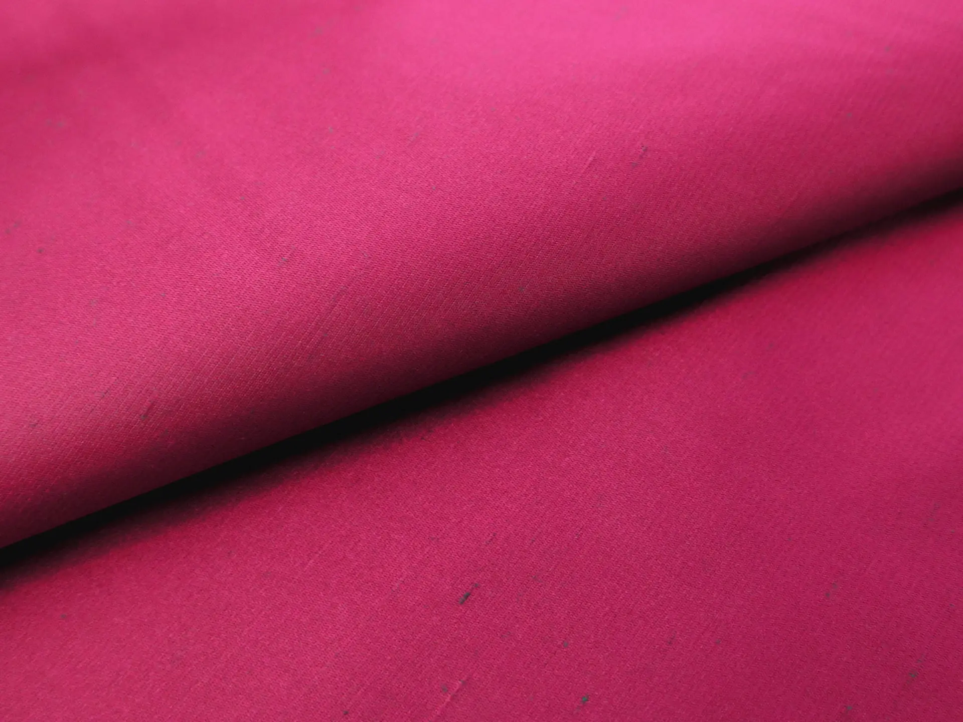 Iridescent Raw Silk Shantung in Magenta