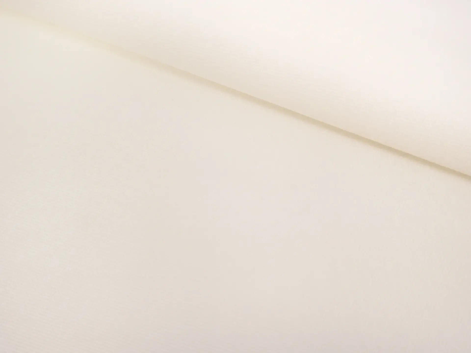 Italian Virgin Wool Cover Crepe in Bianco