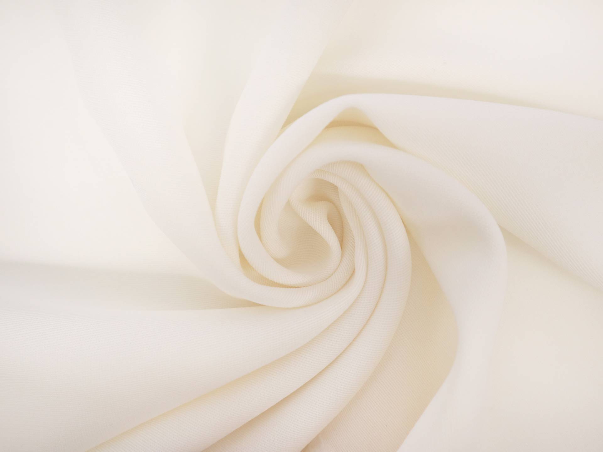 Italian Virgin Wool Cover Crepe in Bianco