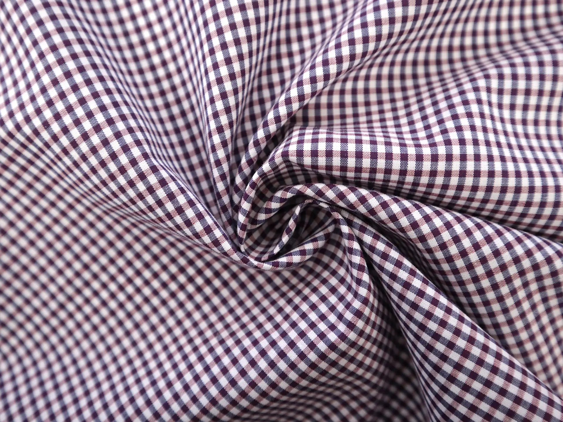 1/16" Cotton Gingham in Americana