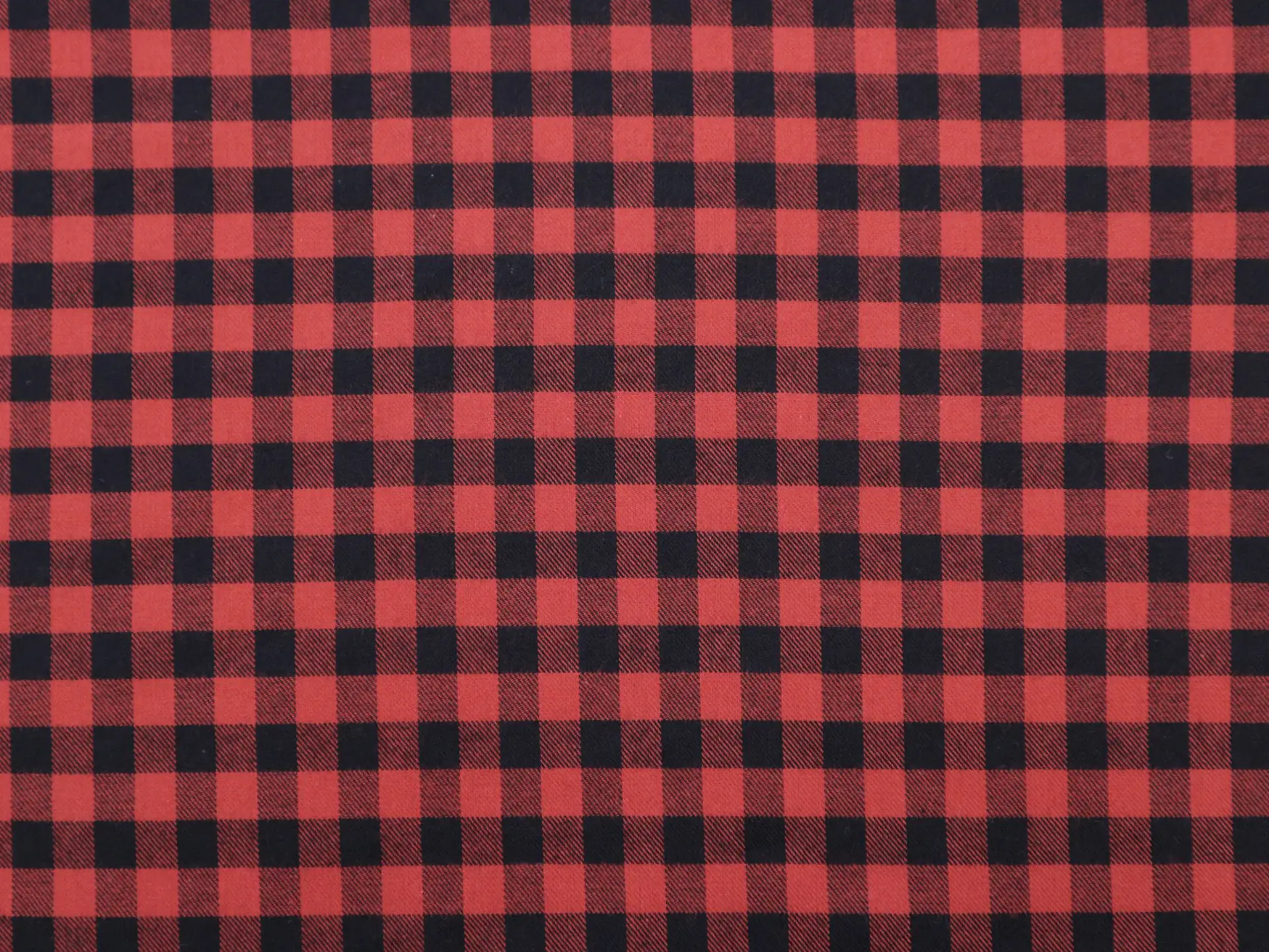 Cotton Flannel Check in Crimson Black