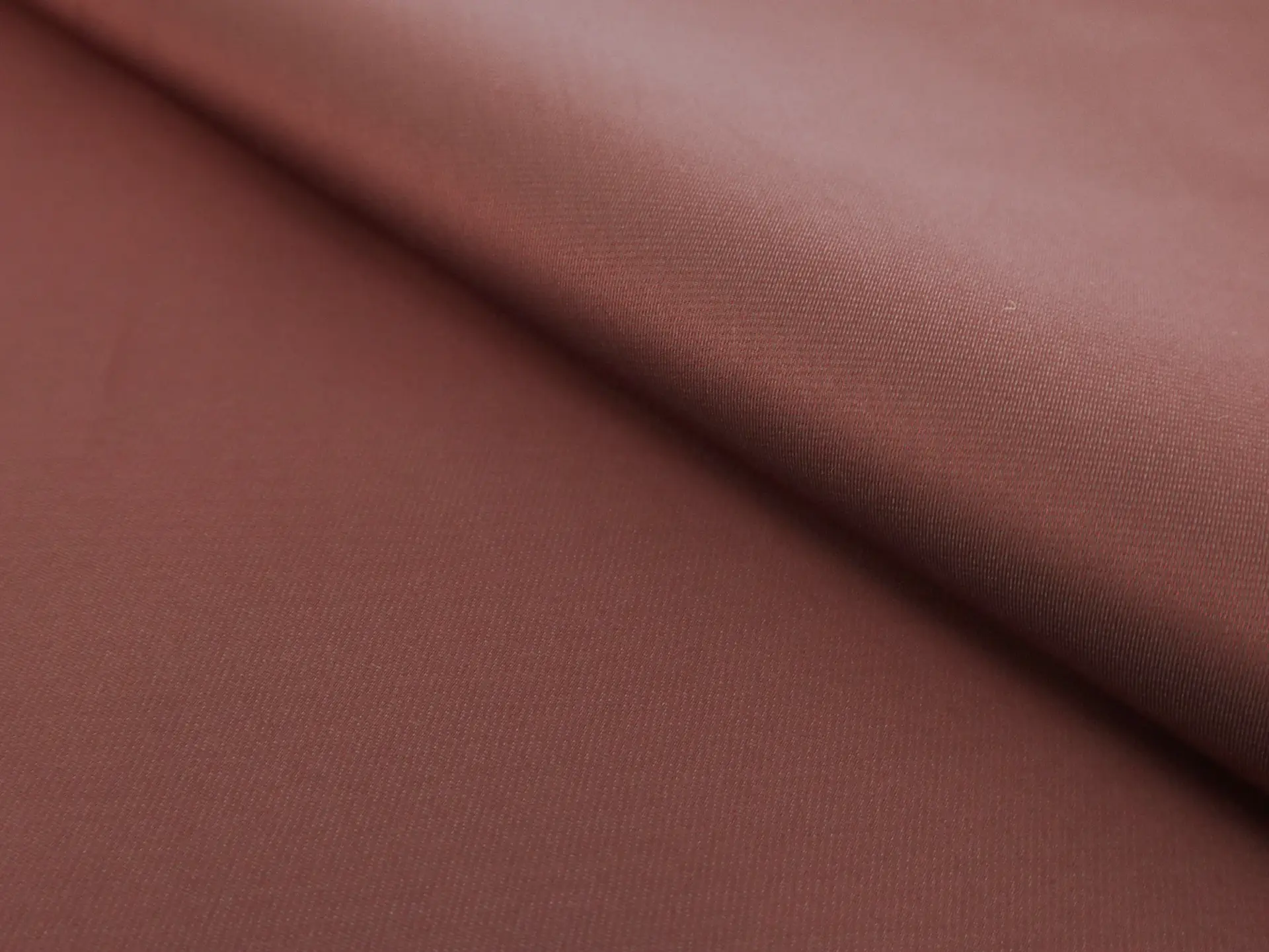 Iridescent Silk Blend Zibeline in Wine