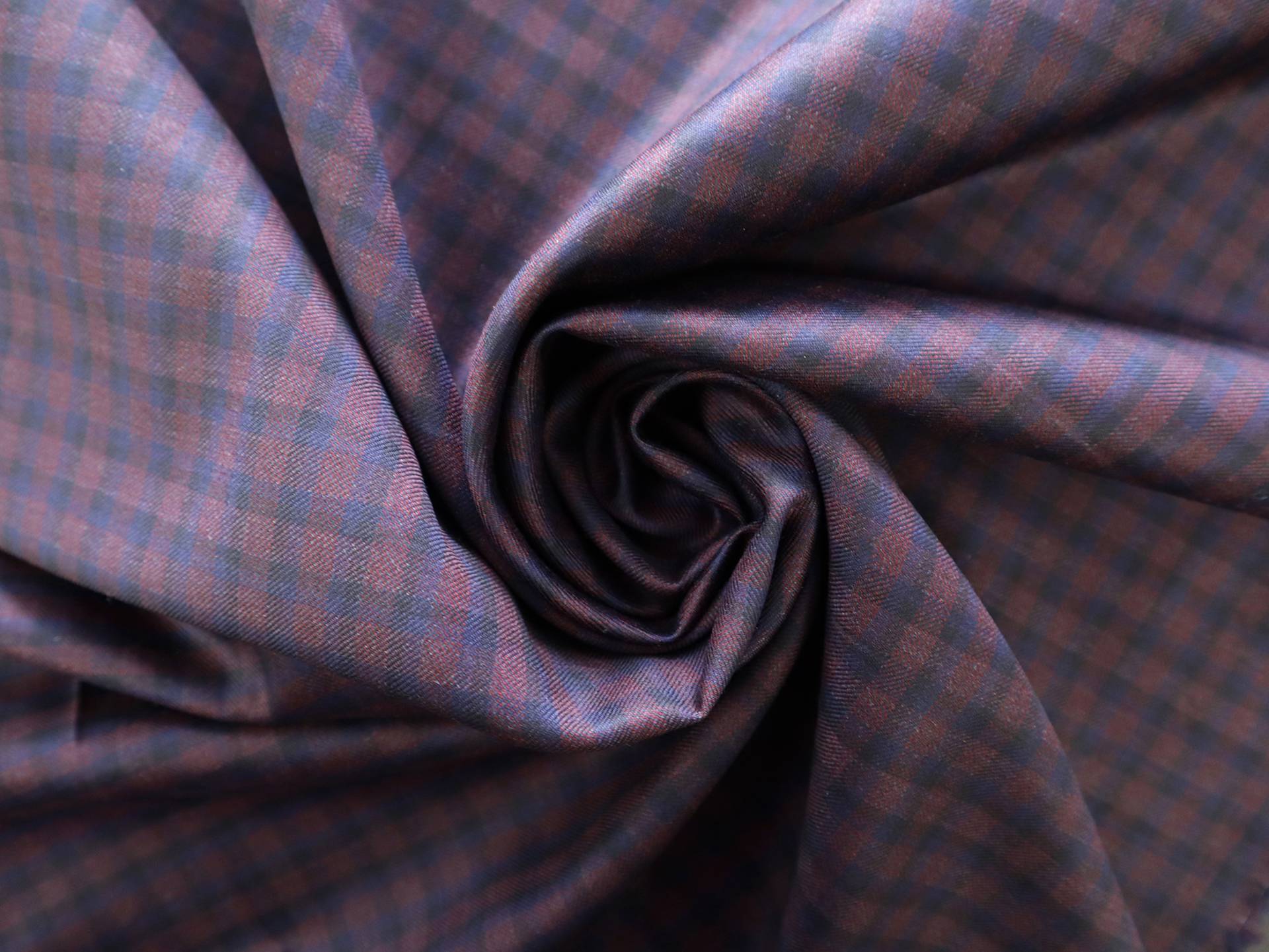 Wool Check Suiting in Navy & Wine