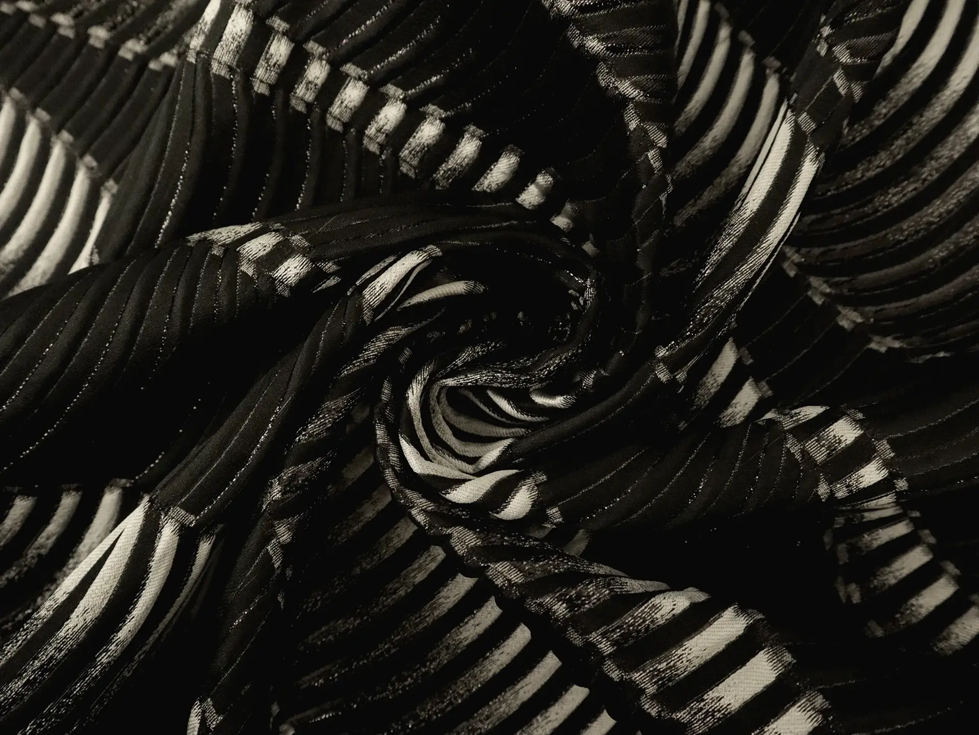 Silk Blend Metallic Cloqué with Abstract Pattern