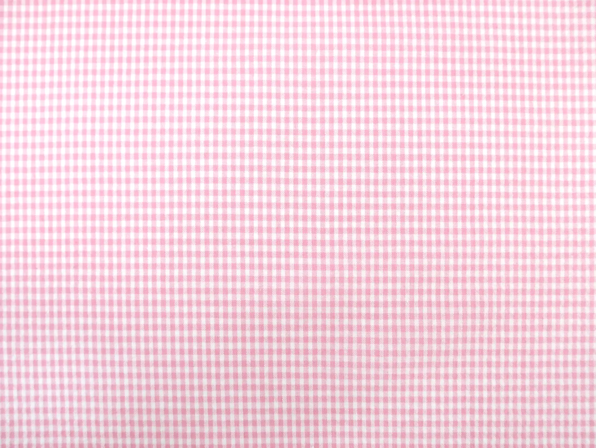 1/8" Cotton Seersucker Check in Pink
