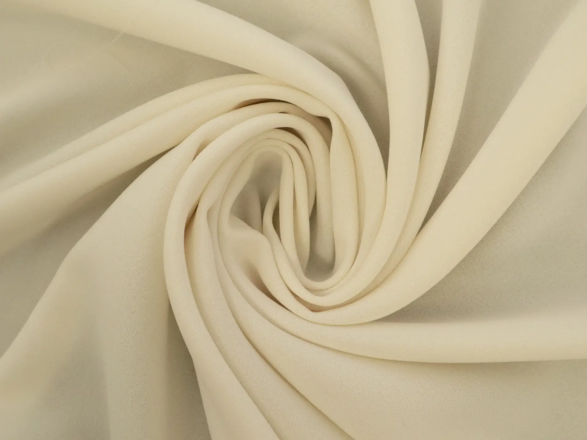 Polyester Crepe in Off-White