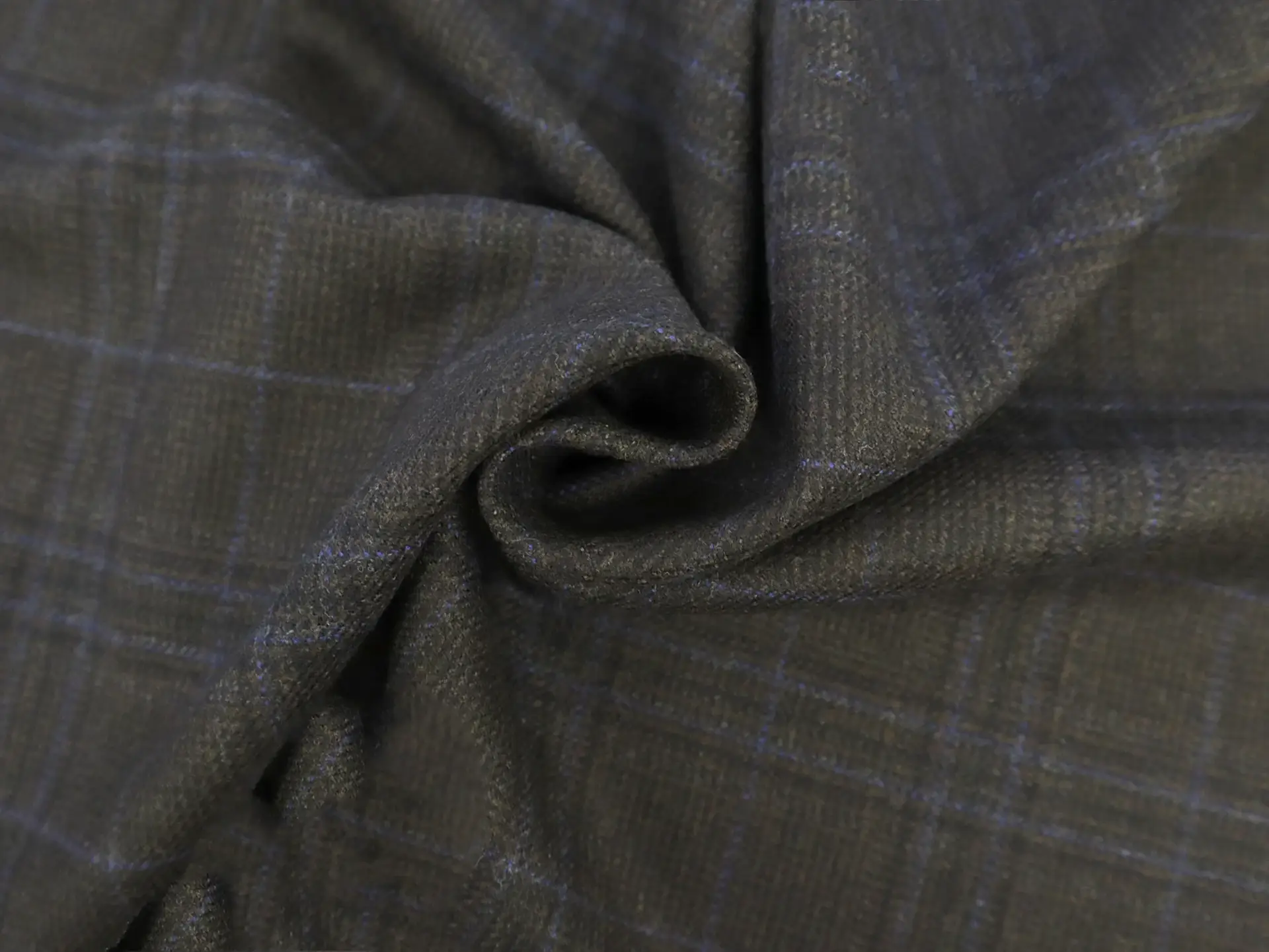 Italian Cashmere Plaid Suiting in Dark Roast