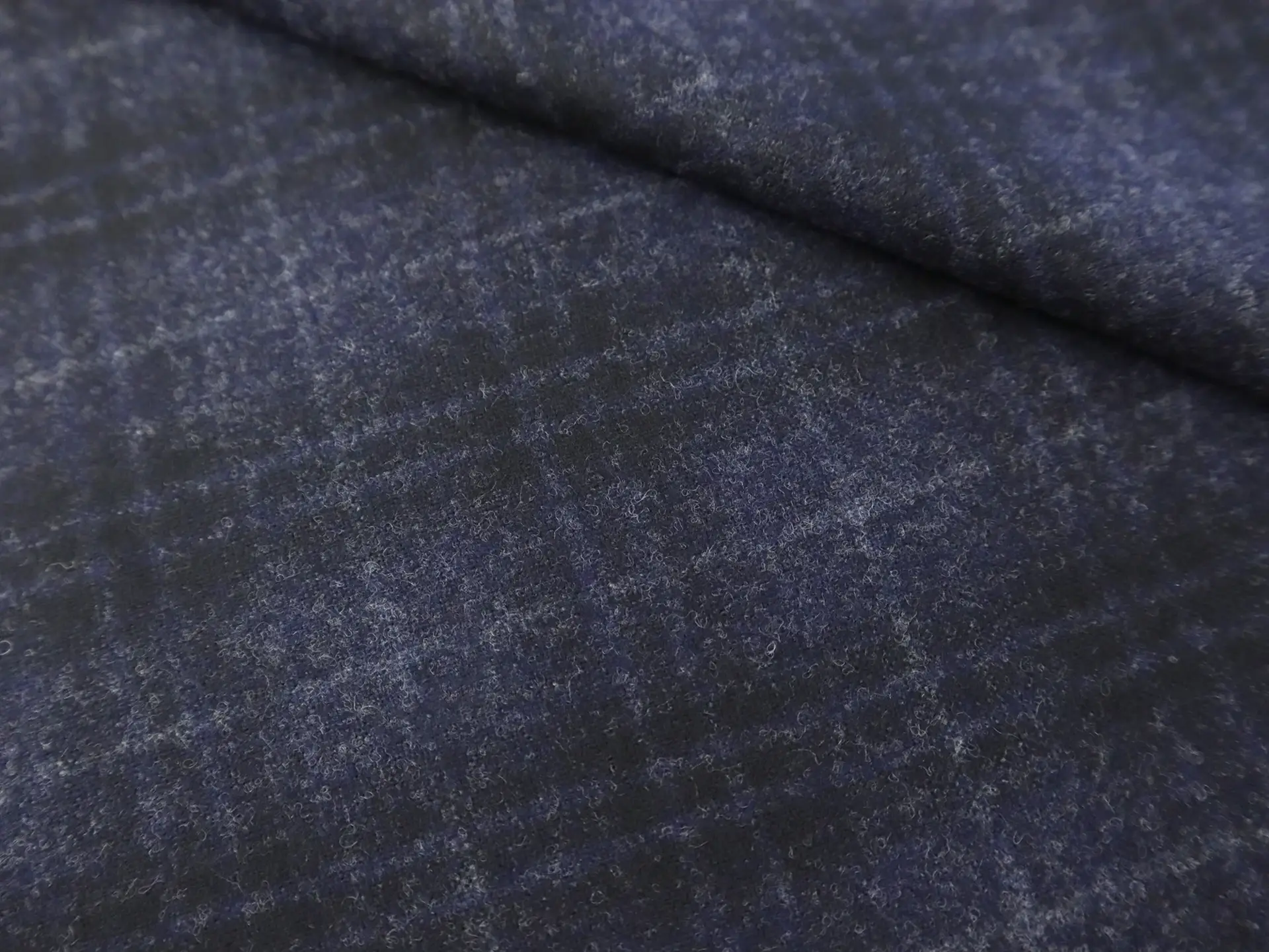Italian Wool Flannel Plaid in Navy