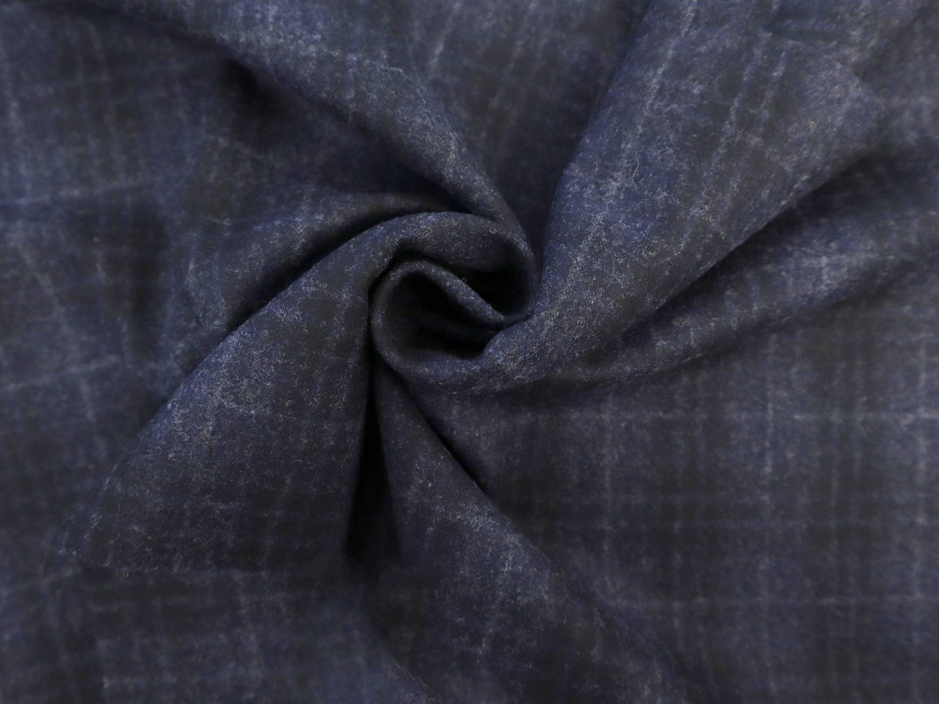 Italian Wool Flannel Plaid in Navy