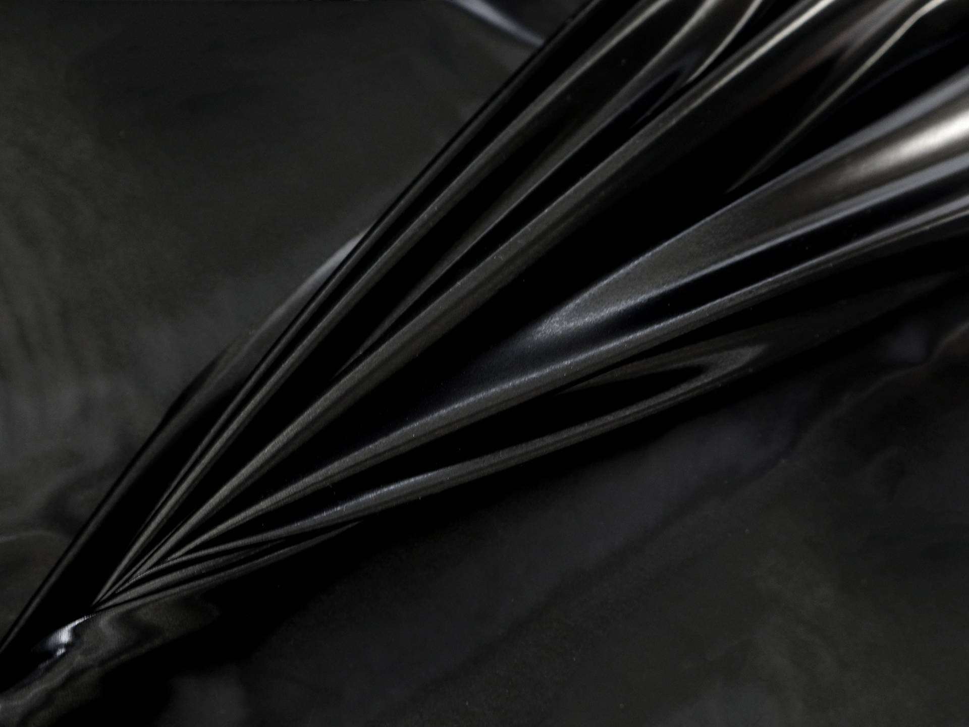 Stretch Satin-Look Vinyl in Catwoman Black