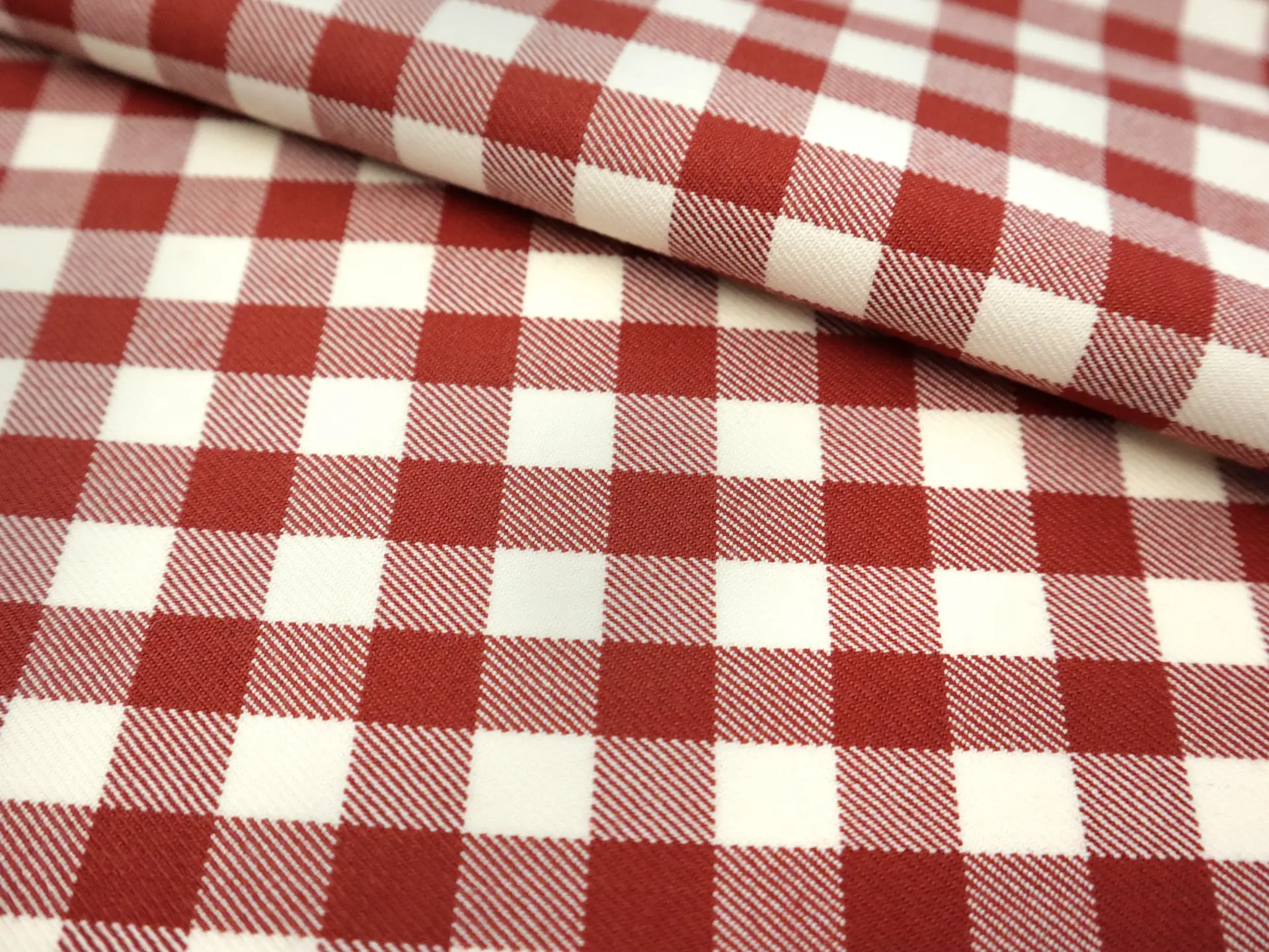 Italian Wool Shepherd's Check in Auburn 