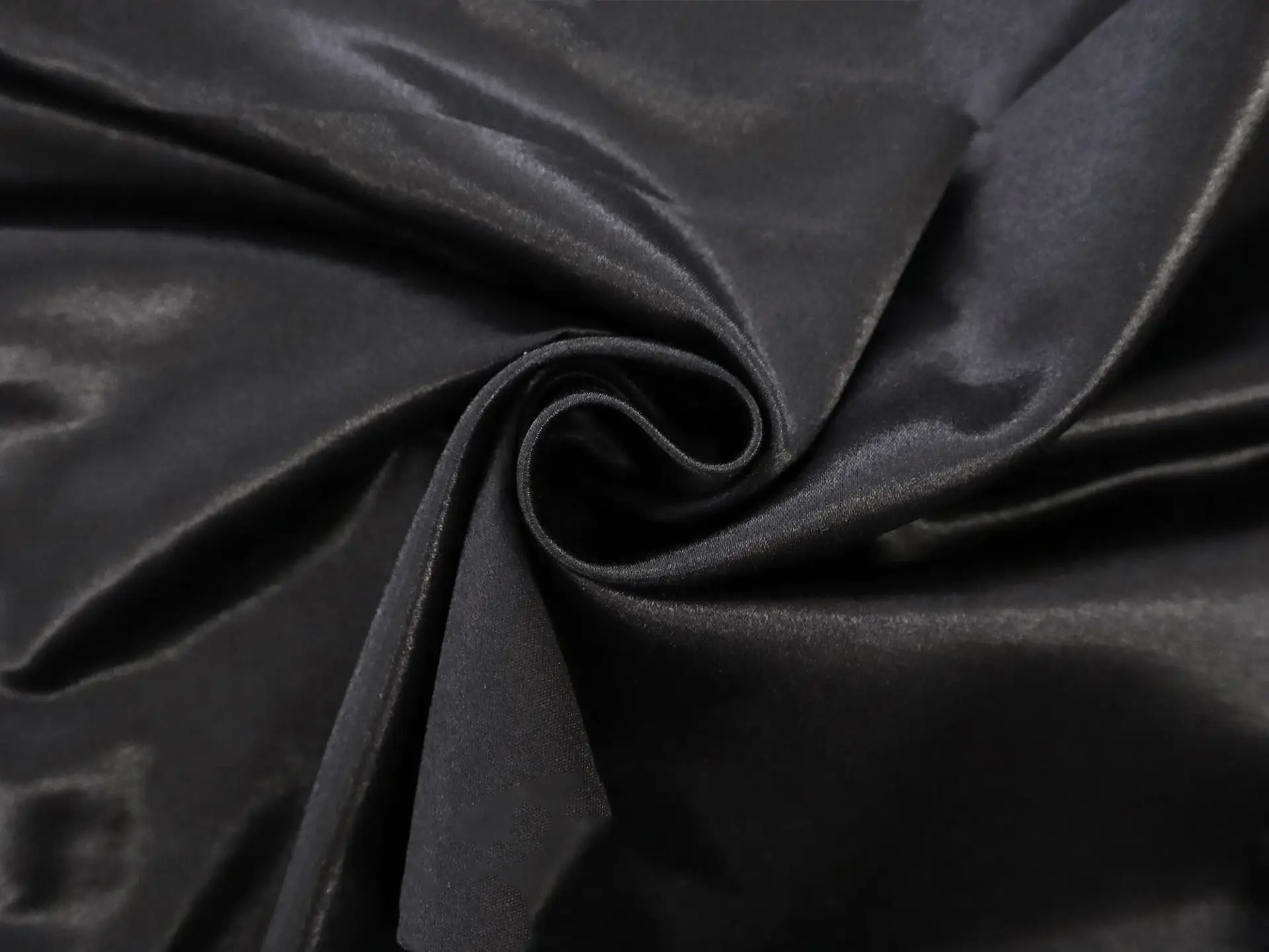 Sunback Coat Lining in Black