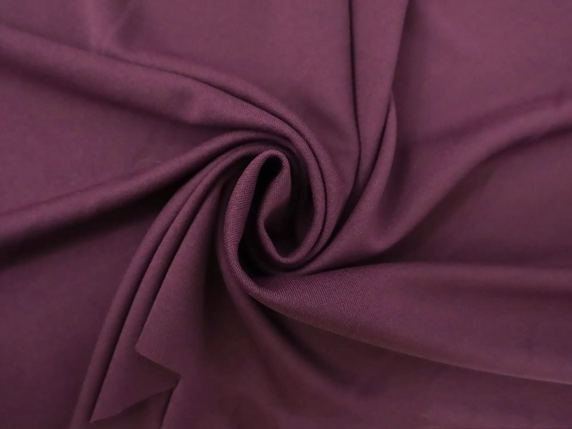 Polyester Knit Lining in Wine