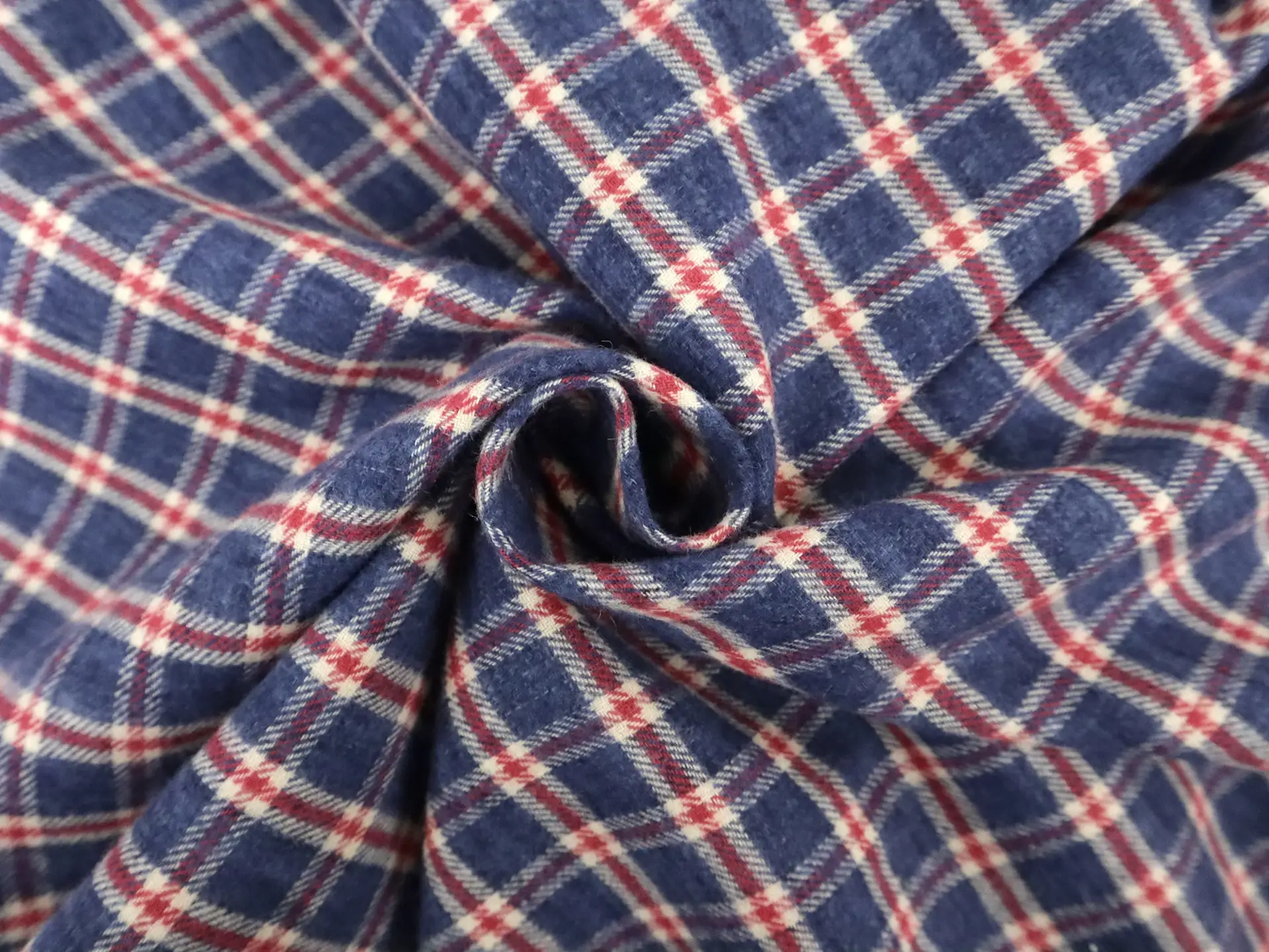 Japanese Cotton Flannel Check in Blue Raspberry