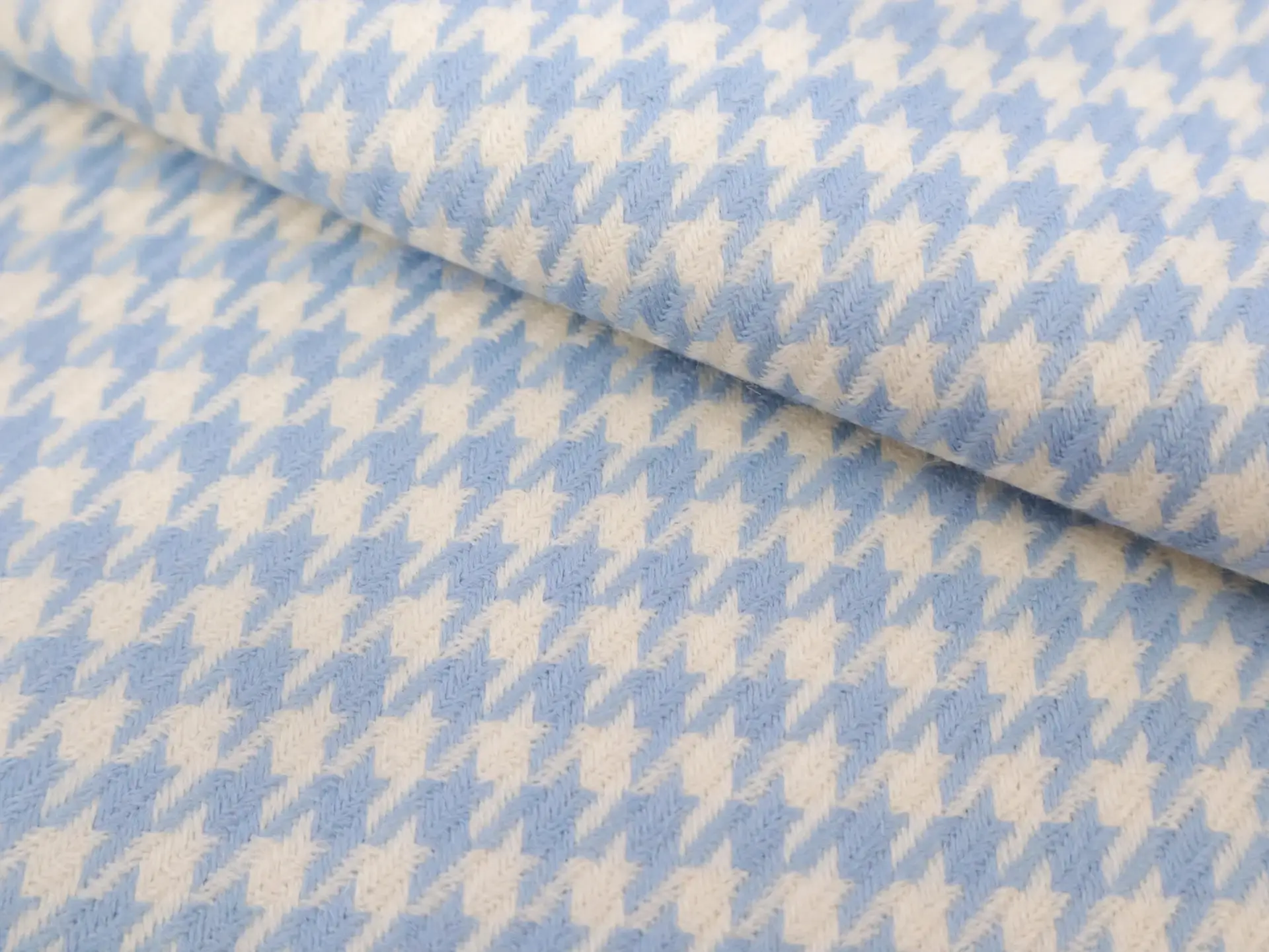 Italian Wool Houndstooth Suiting in Azzurro Blue