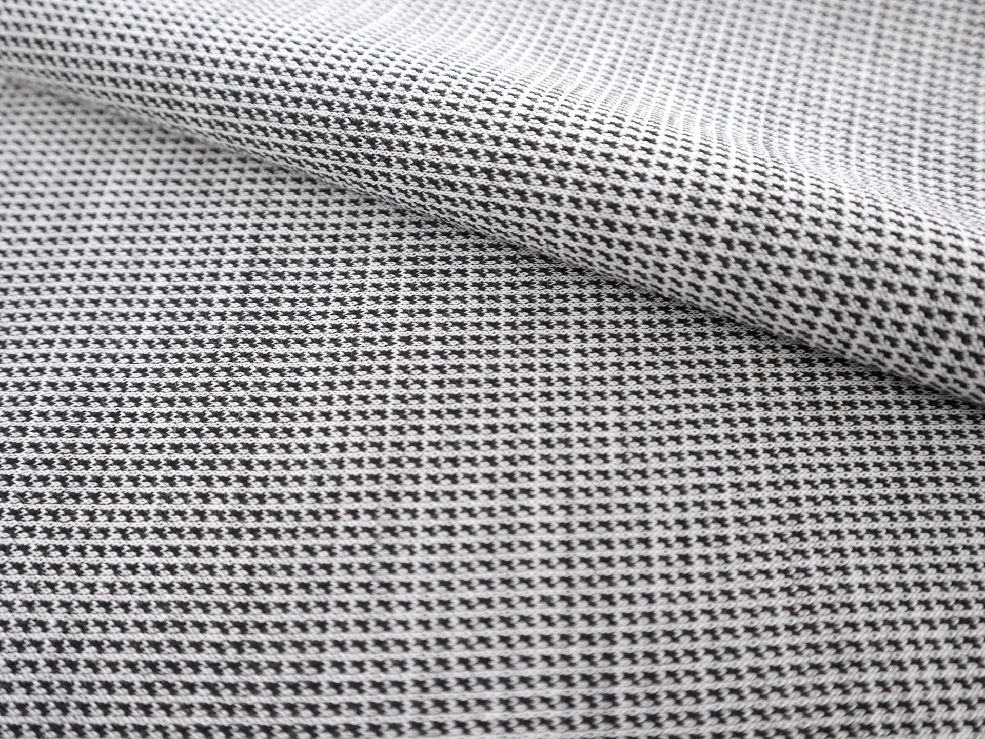 Cotton & Wool Novelty Knit in Salt and Pepper