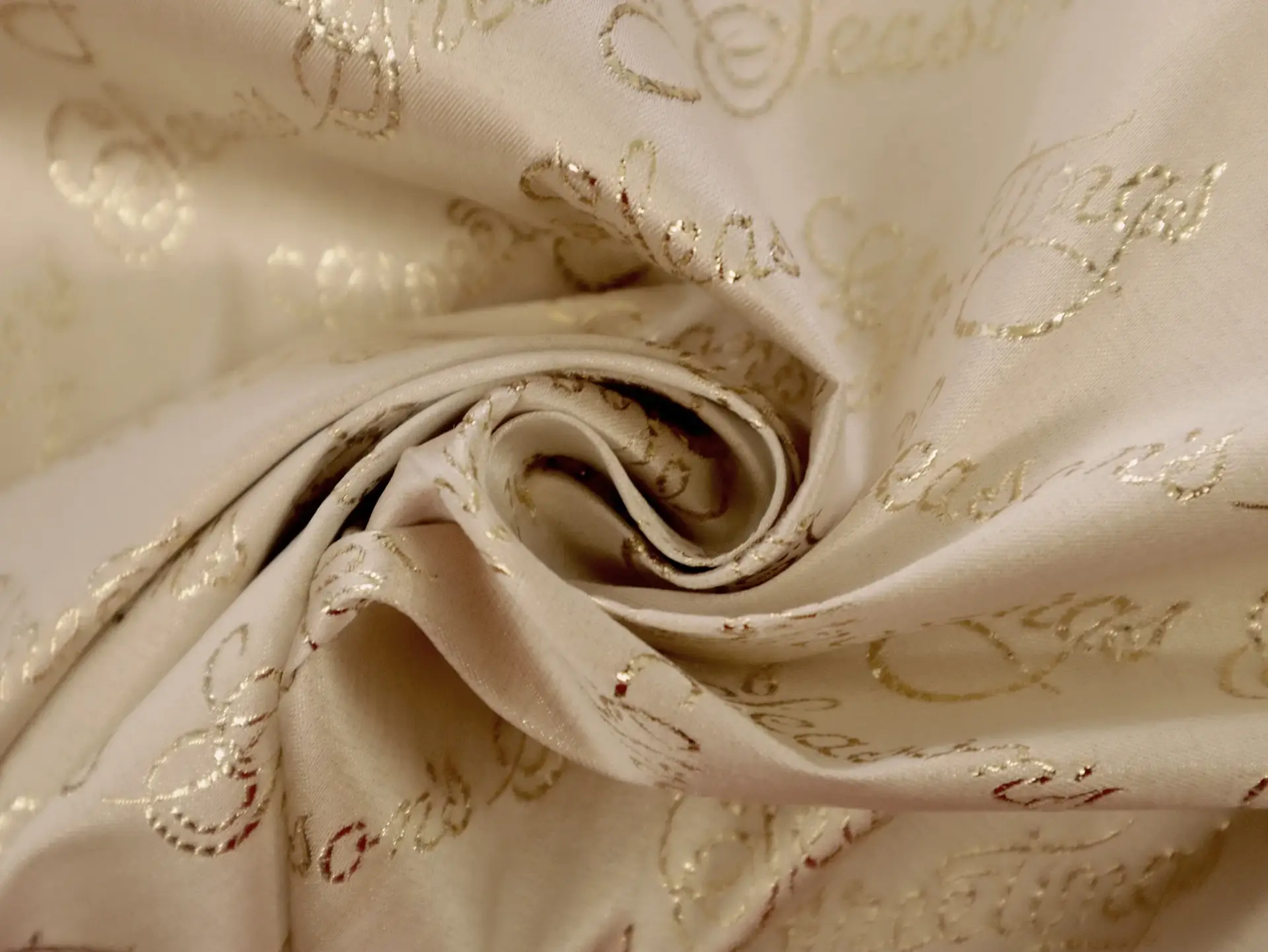 Season's Greetings Holiday Metallic Brocade