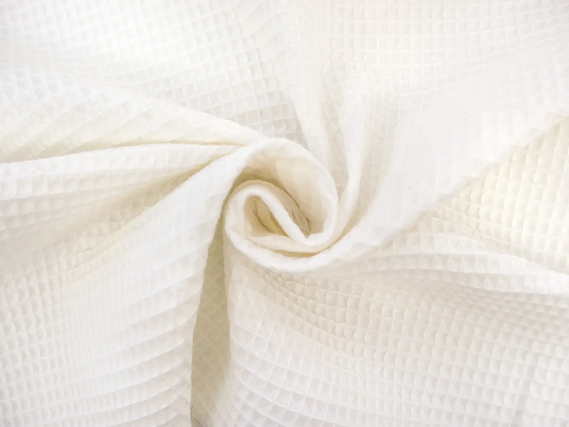 French Cotton Waffle Piqué in Creme