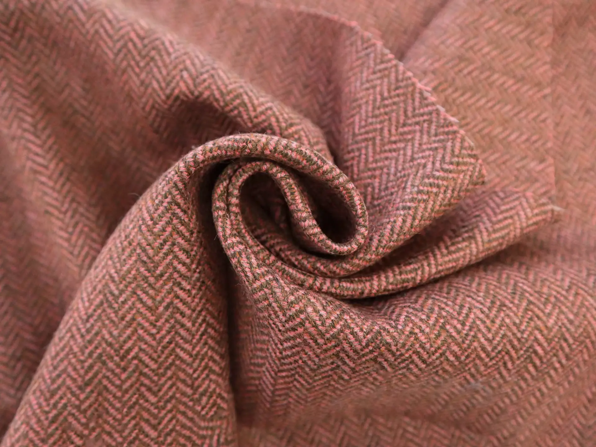 Fine Wool Herringbone in Salmon & Brown