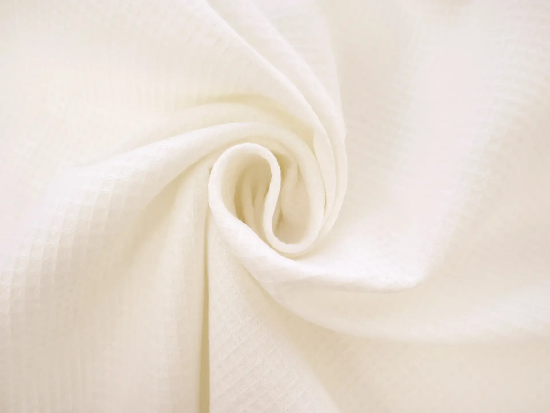 Linen Waffle Piqué in Ivory