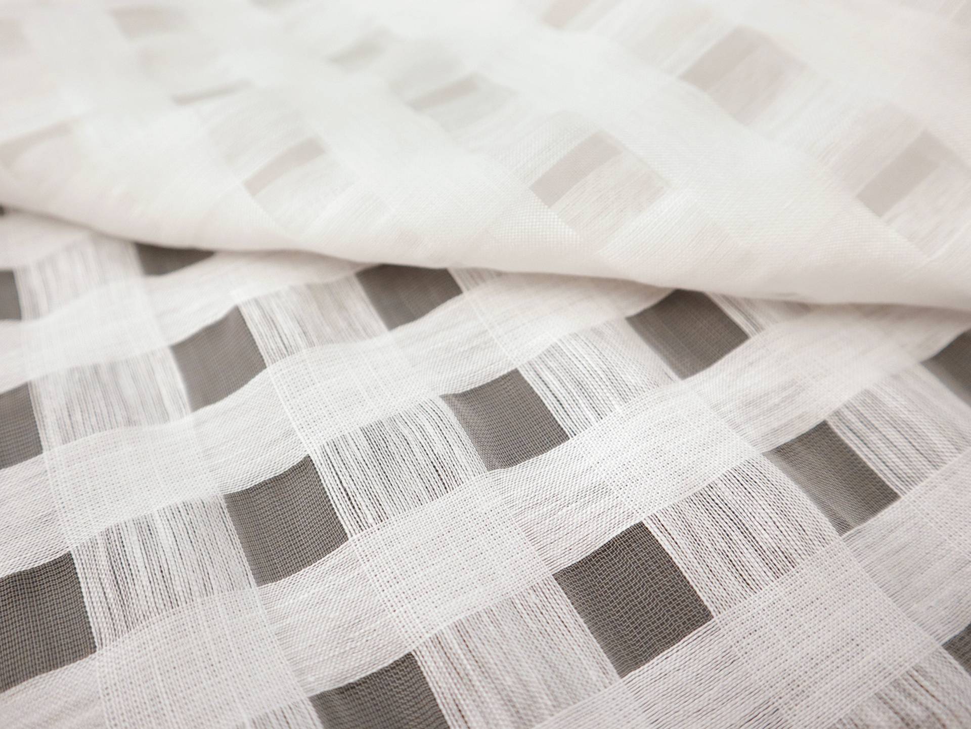 Linen & Nylon Plaid Mesh in Ivory