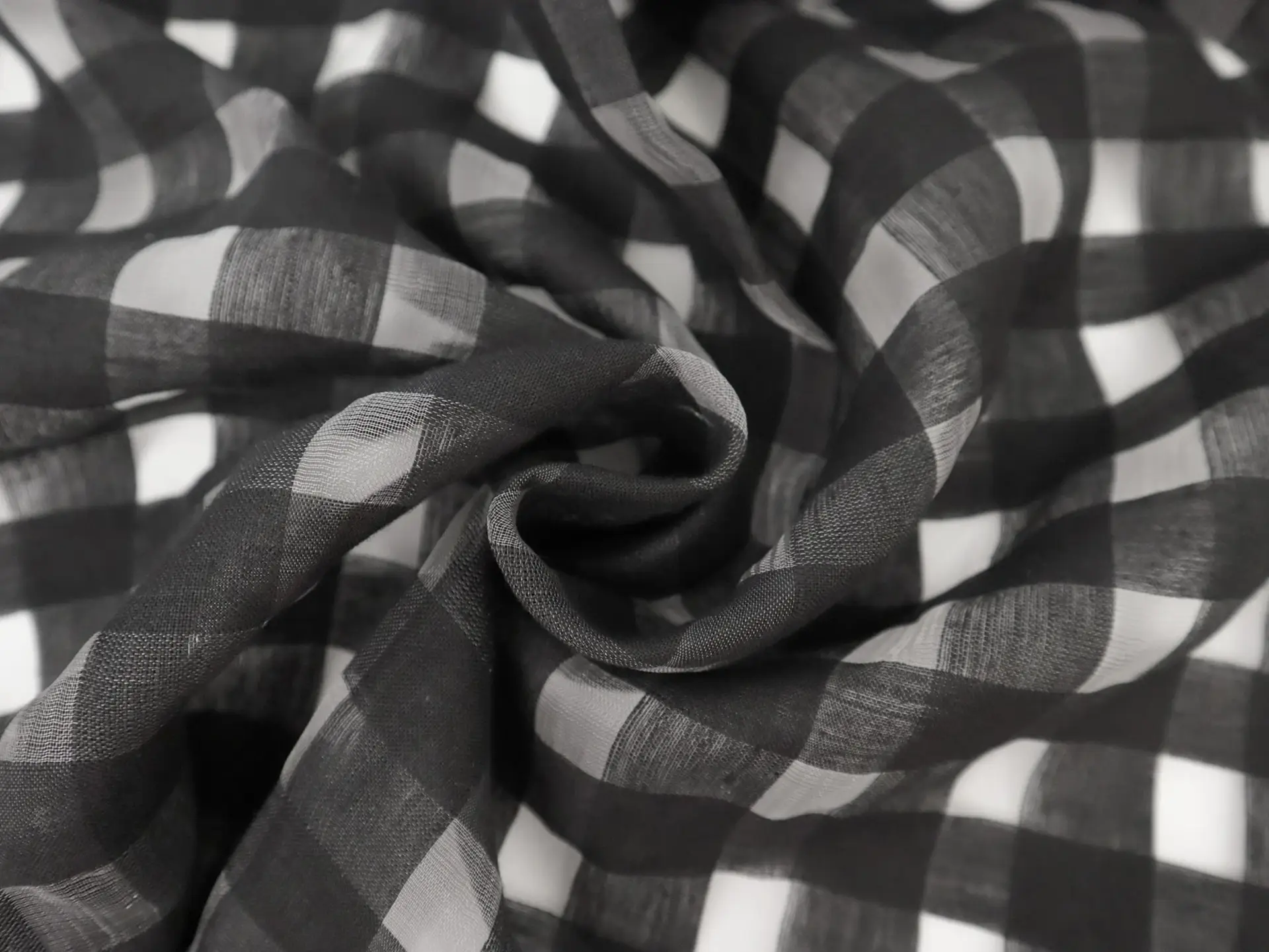 Linen & Nylon Plaid Mesh in Black