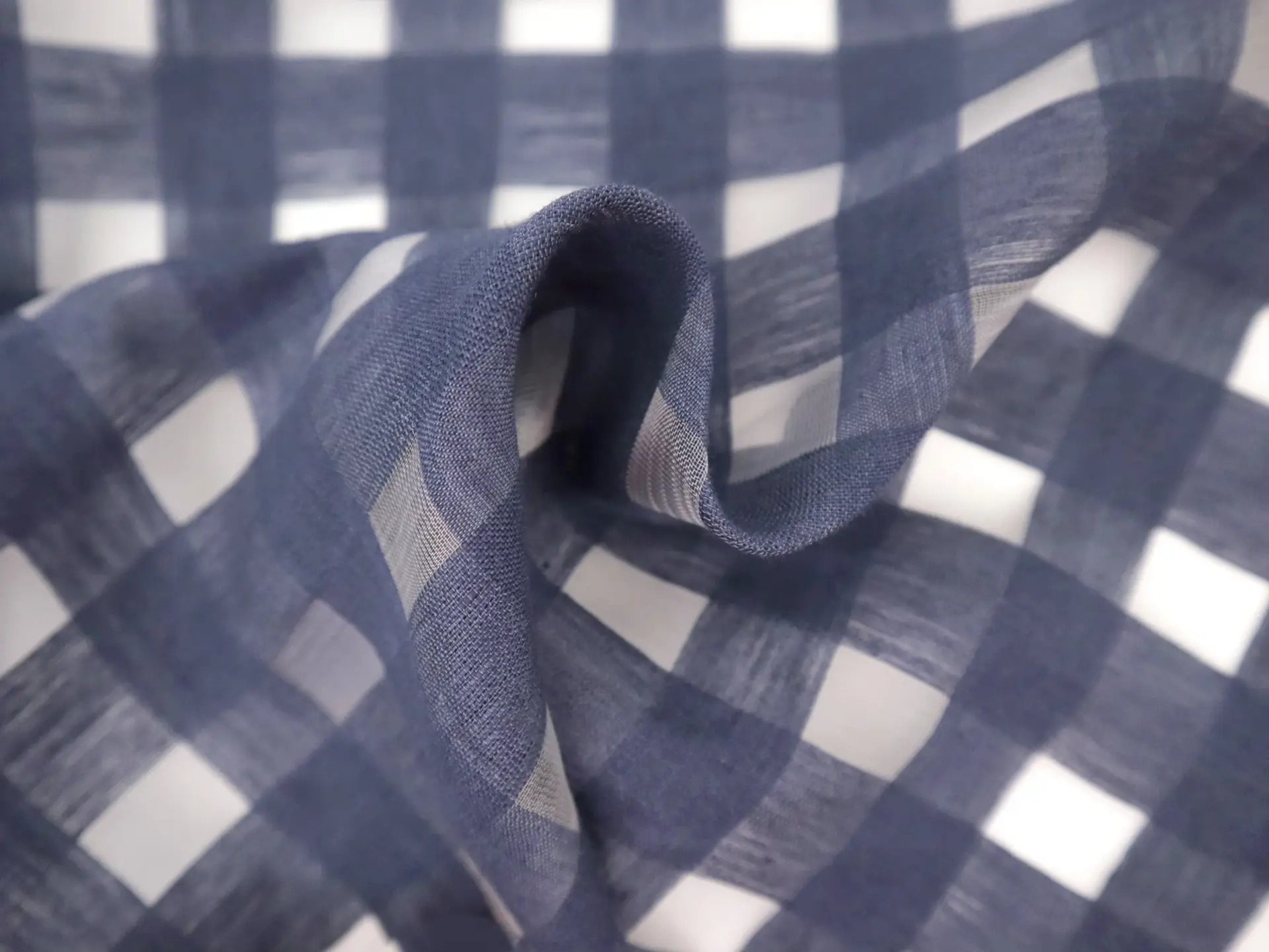 Linen & Nylon Plaid Mesh in Indigo