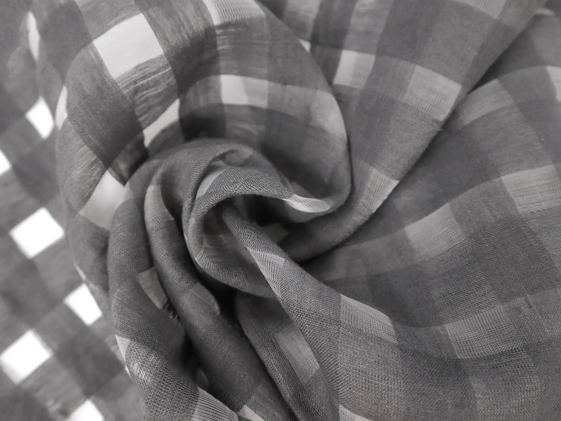 Linen & Nylon Plaid Mesh in Smoke Grey