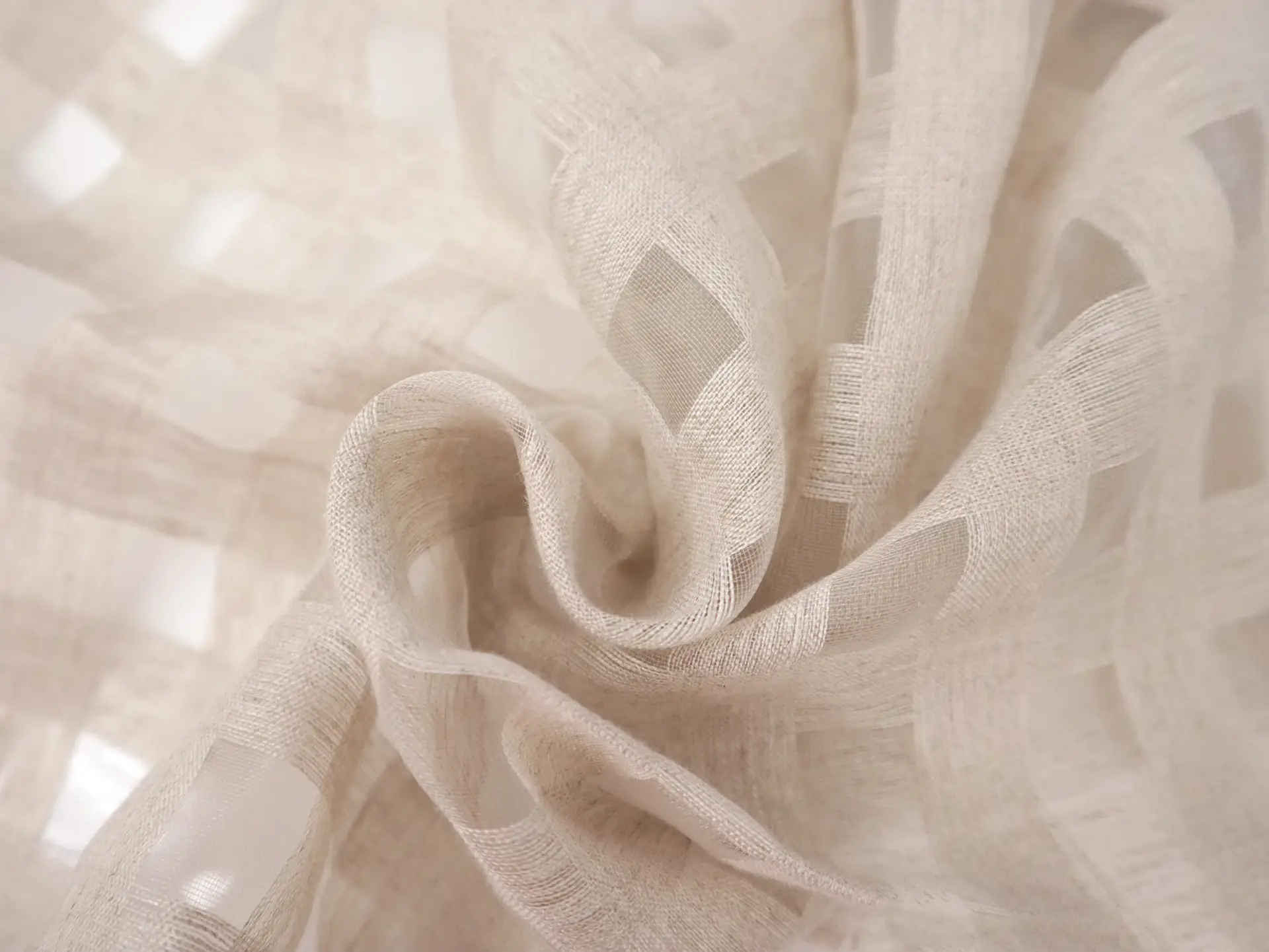 Linen & Nylon Plaid Mesh in Natural