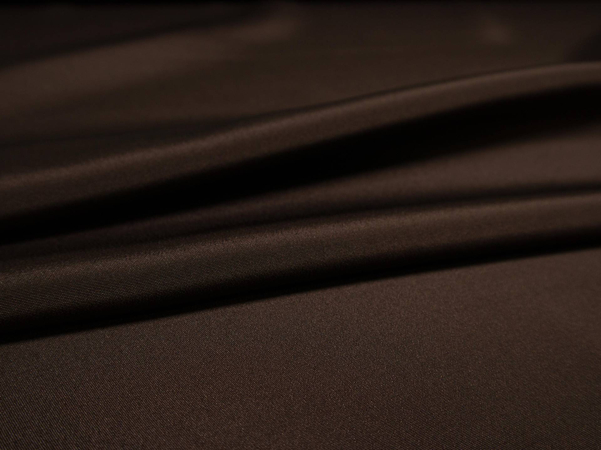 4-ply silk crepe in Bark flat