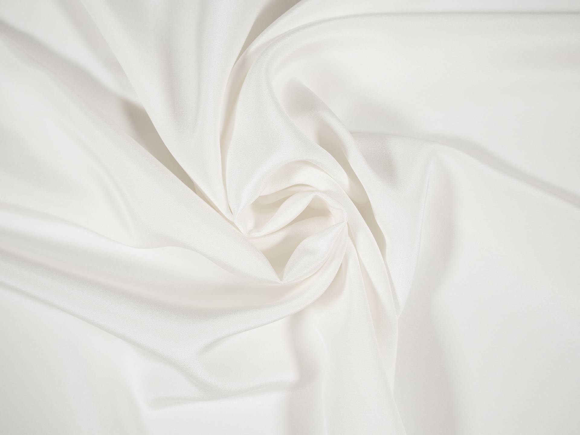 4-ply silk crepe in white draped