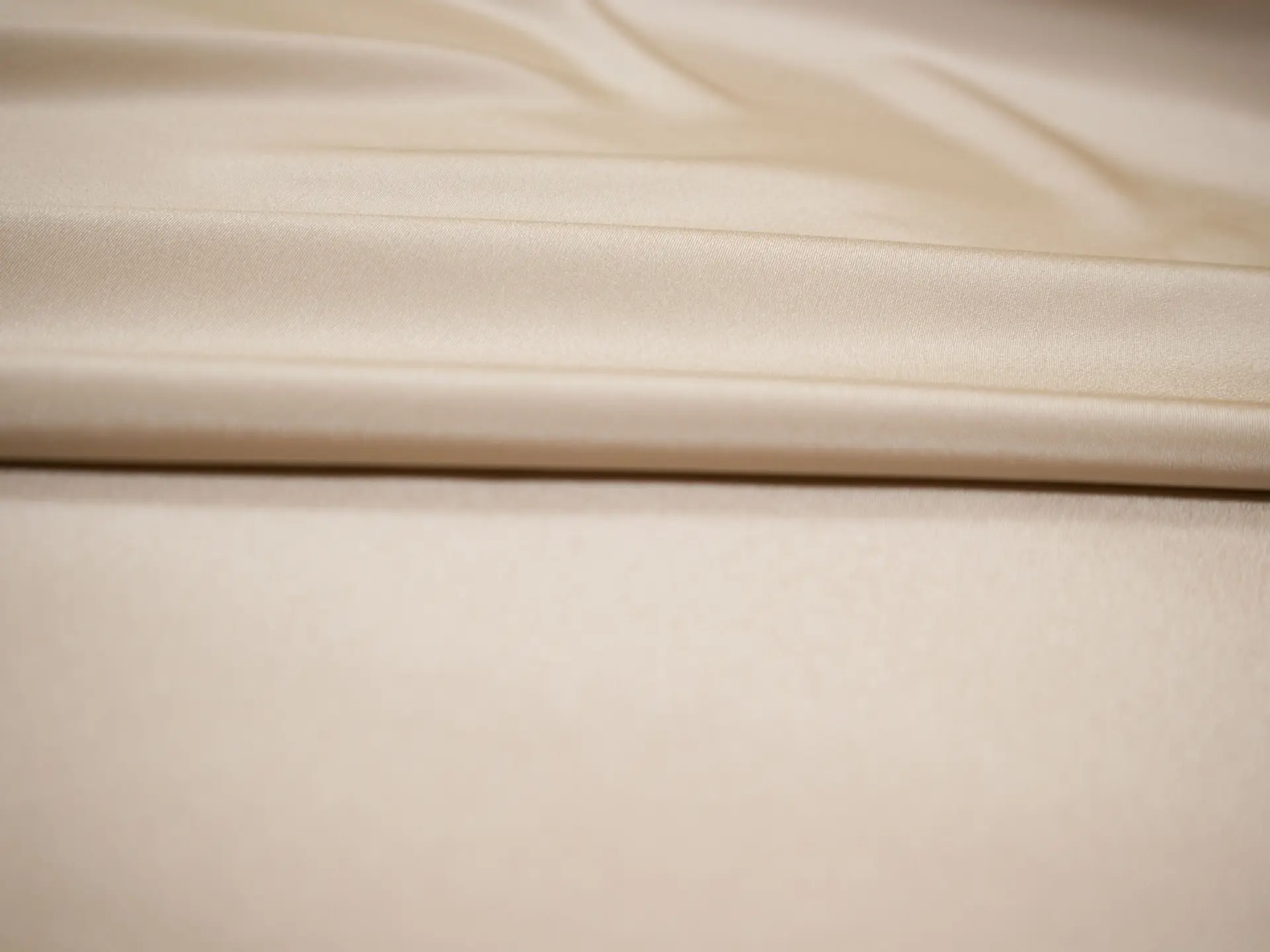 silk 4 ply crepe in khaki- flat