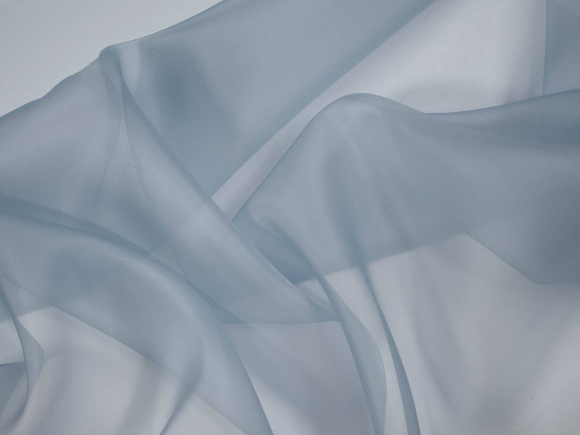 Solid organza in Candy Blue bunched