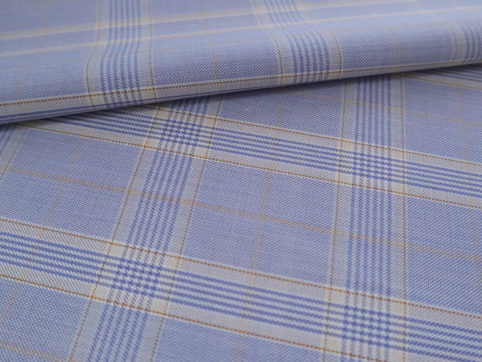 Super Fine Wool Blend Plaid Suiting in Ink Blue