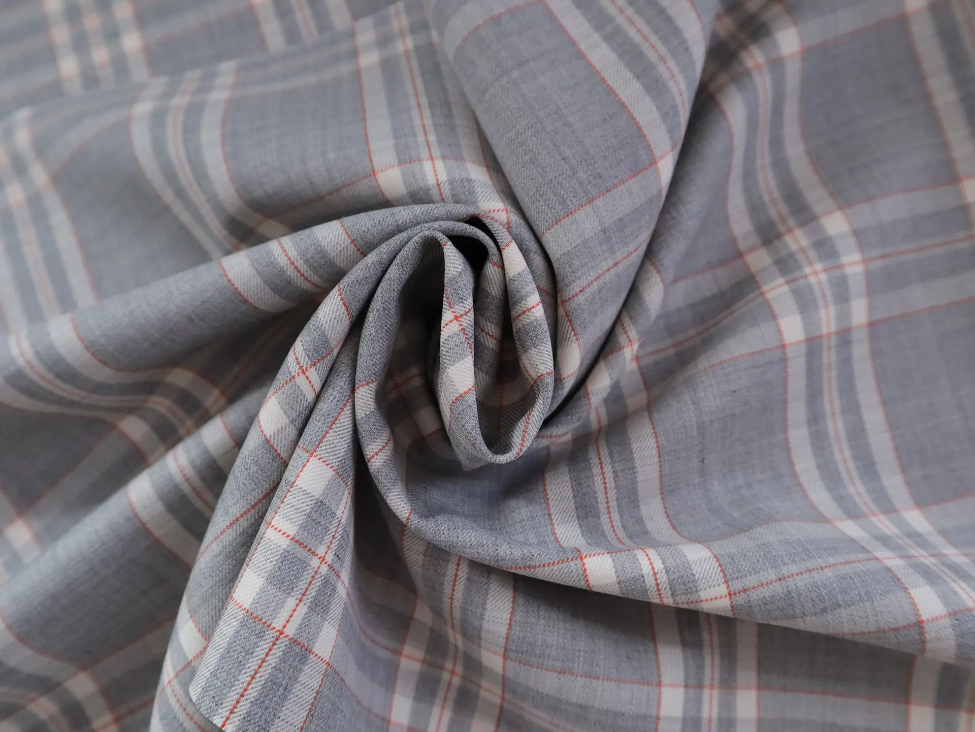 Super Fine Wool Blend Plaid Suiting in Grey