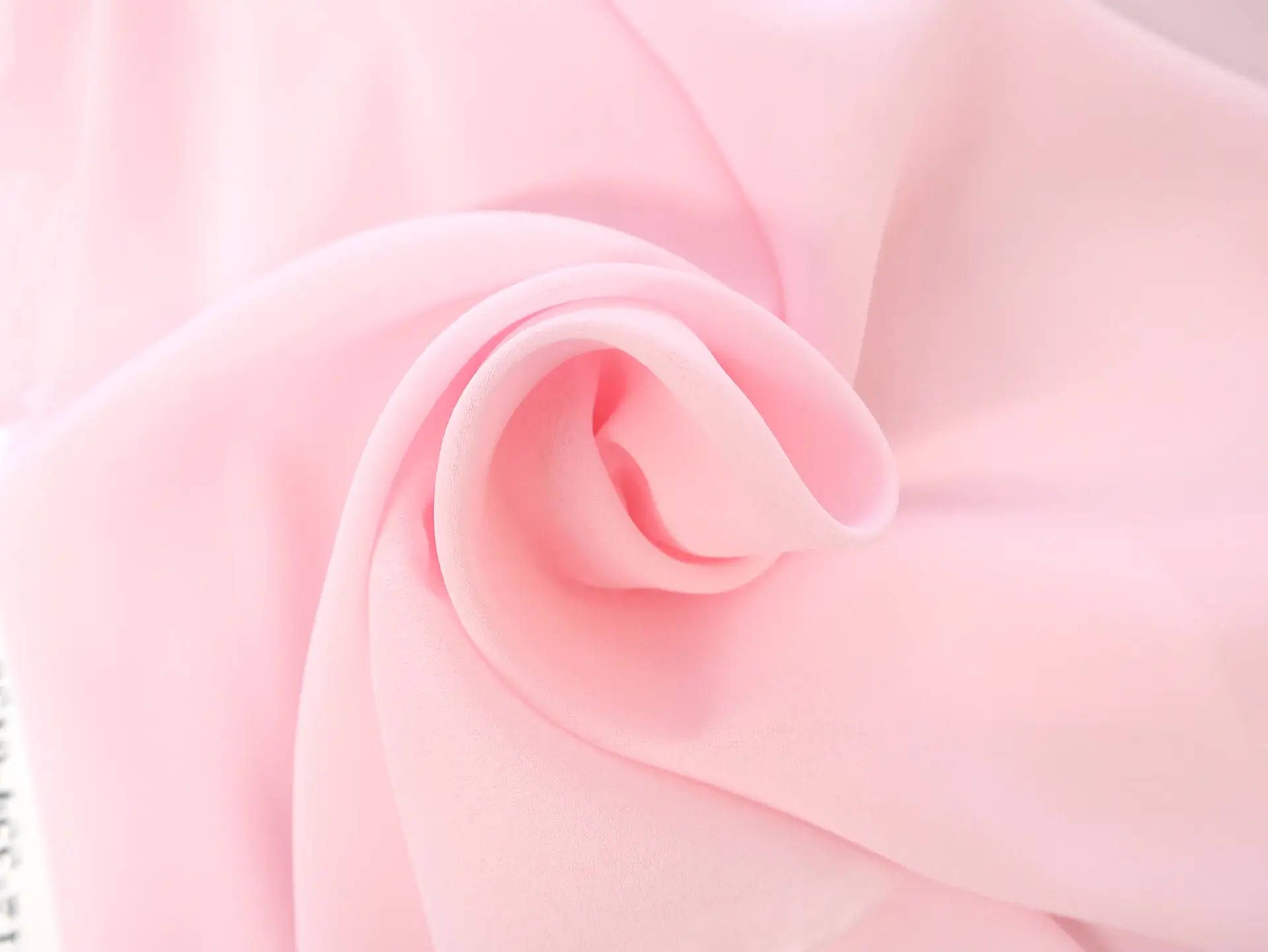 Polyester Double Georgette in Paris Pink