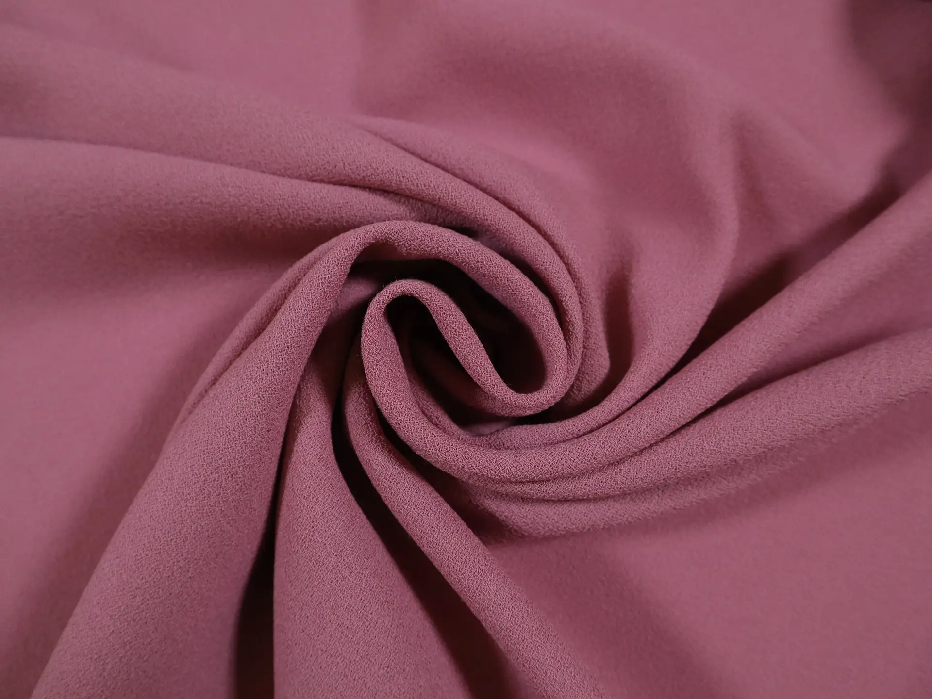 Italian Wool Crepe in Rosa