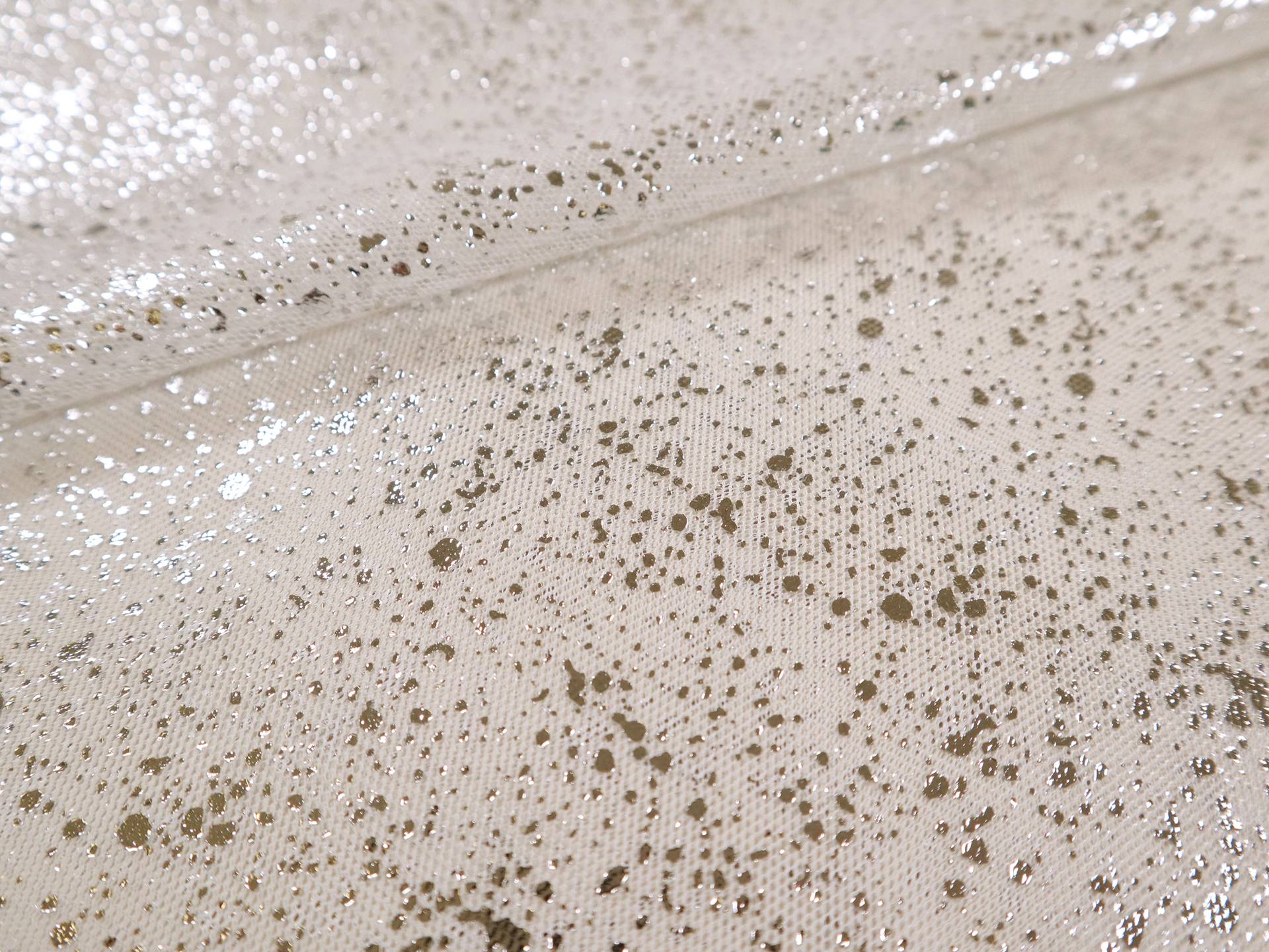 Metallic Speckled Tulle in Ivory & Silver