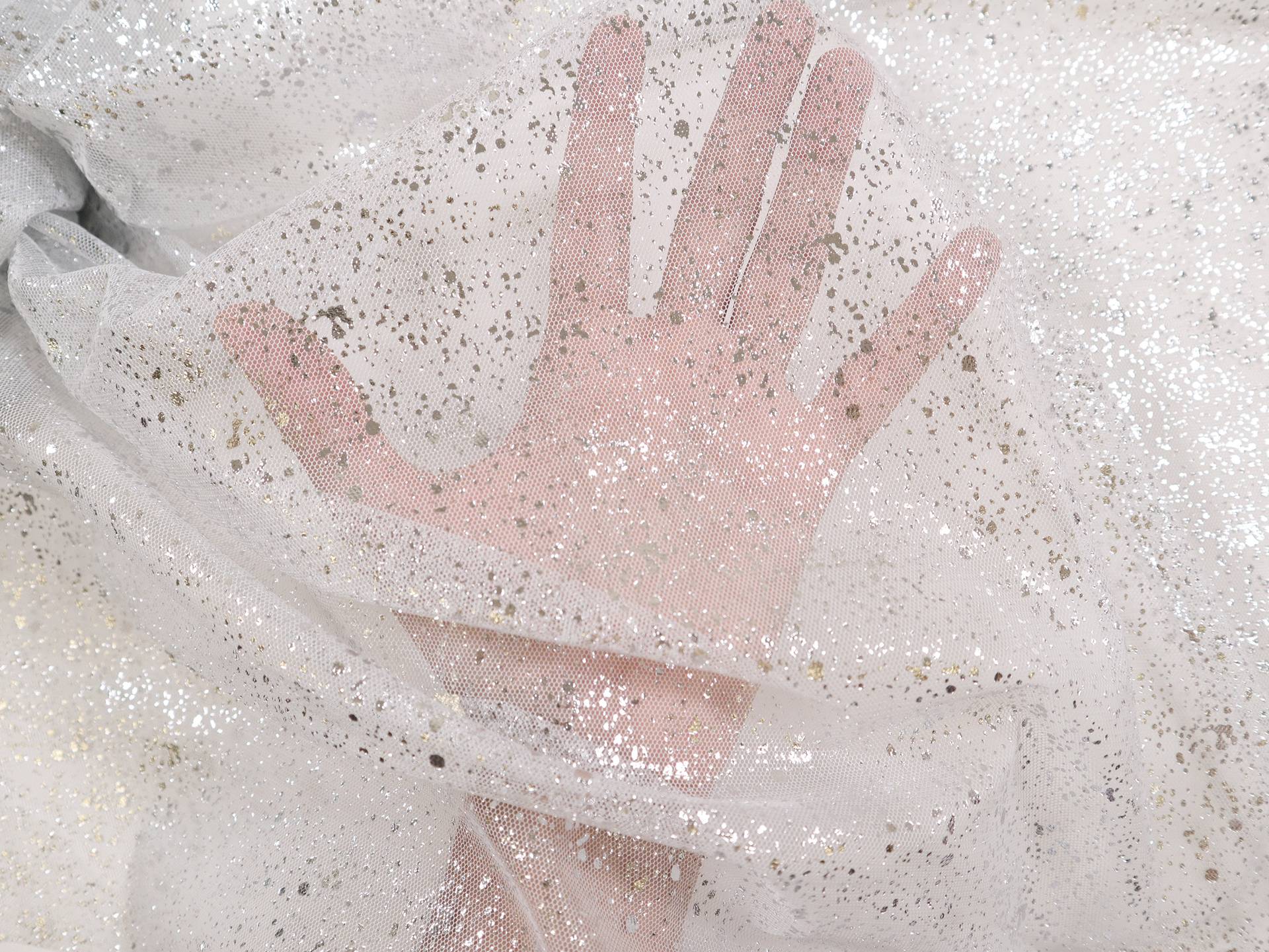 Metallic Speckled Tulle in Light Grey & Silver
