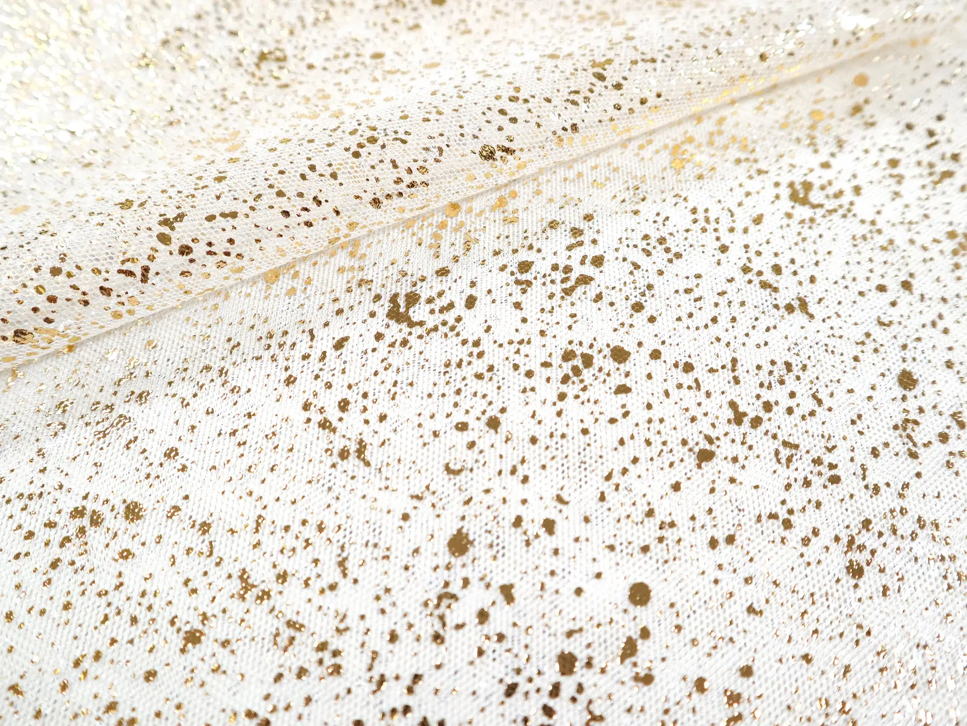 Metallic Speckled Tulle in White & Gold