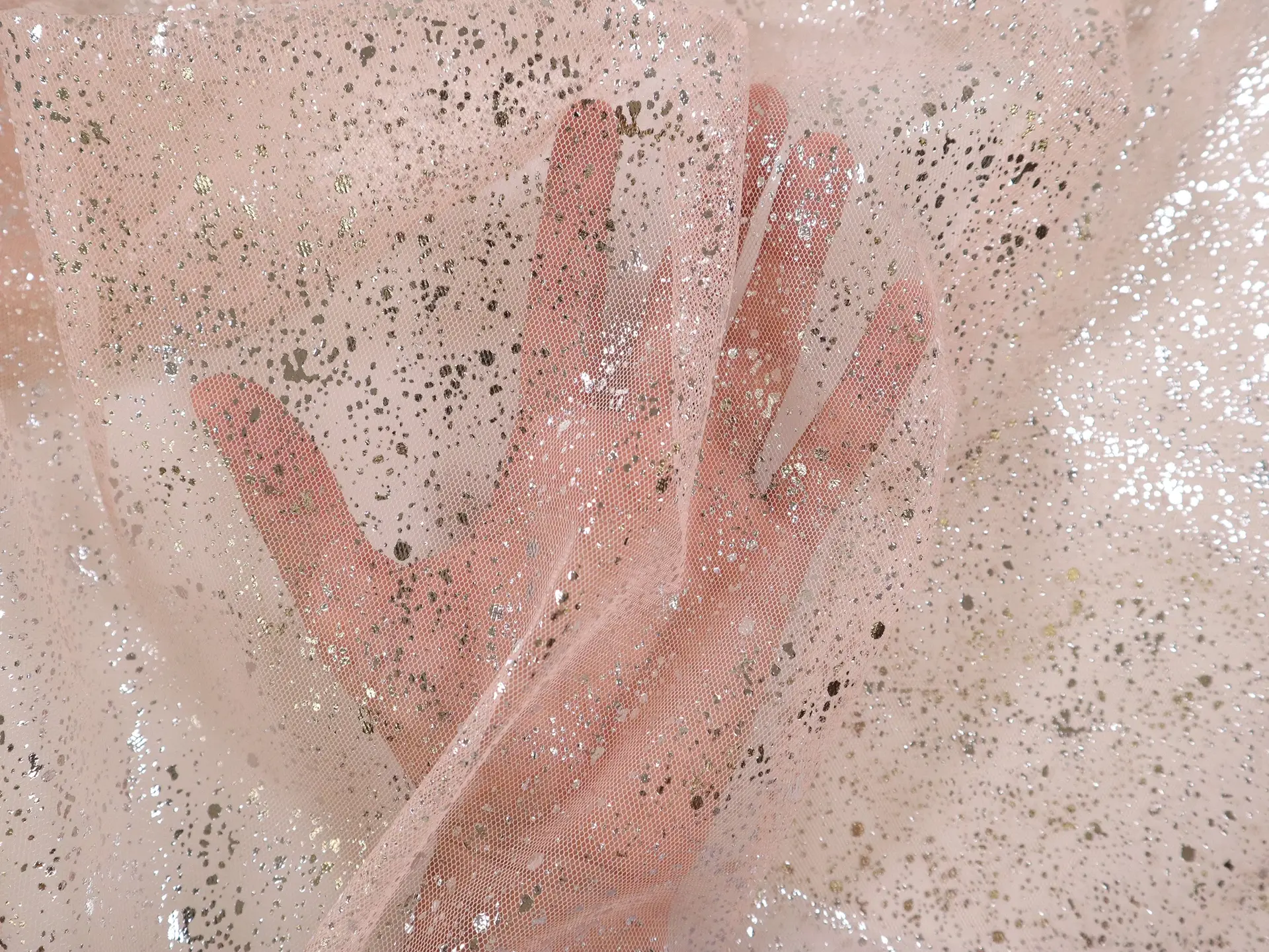 Metallic Speckled Tulle in Peach & Silver