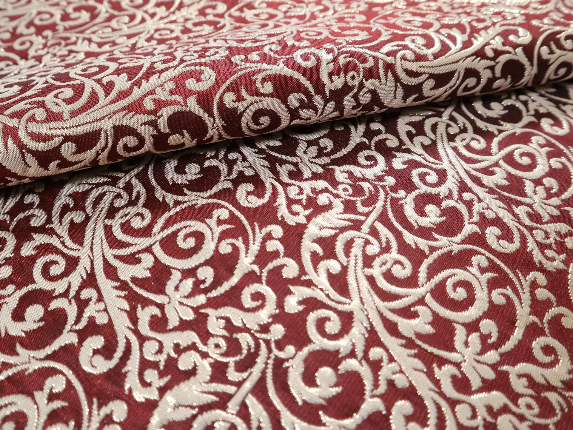 Metallic Brocade with Filigrees in Silver & Wine