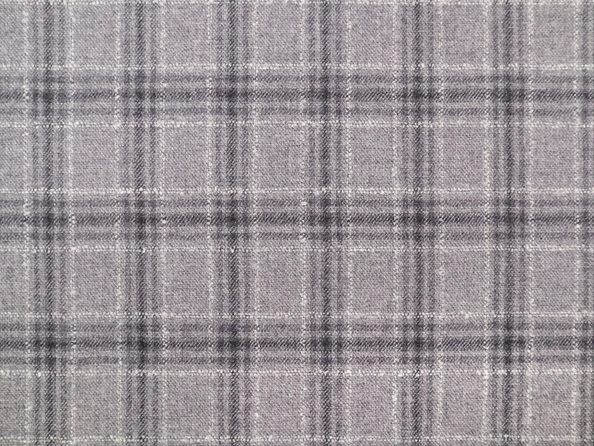 Italian Wool Cashmere Plaid Suiting in Graphite