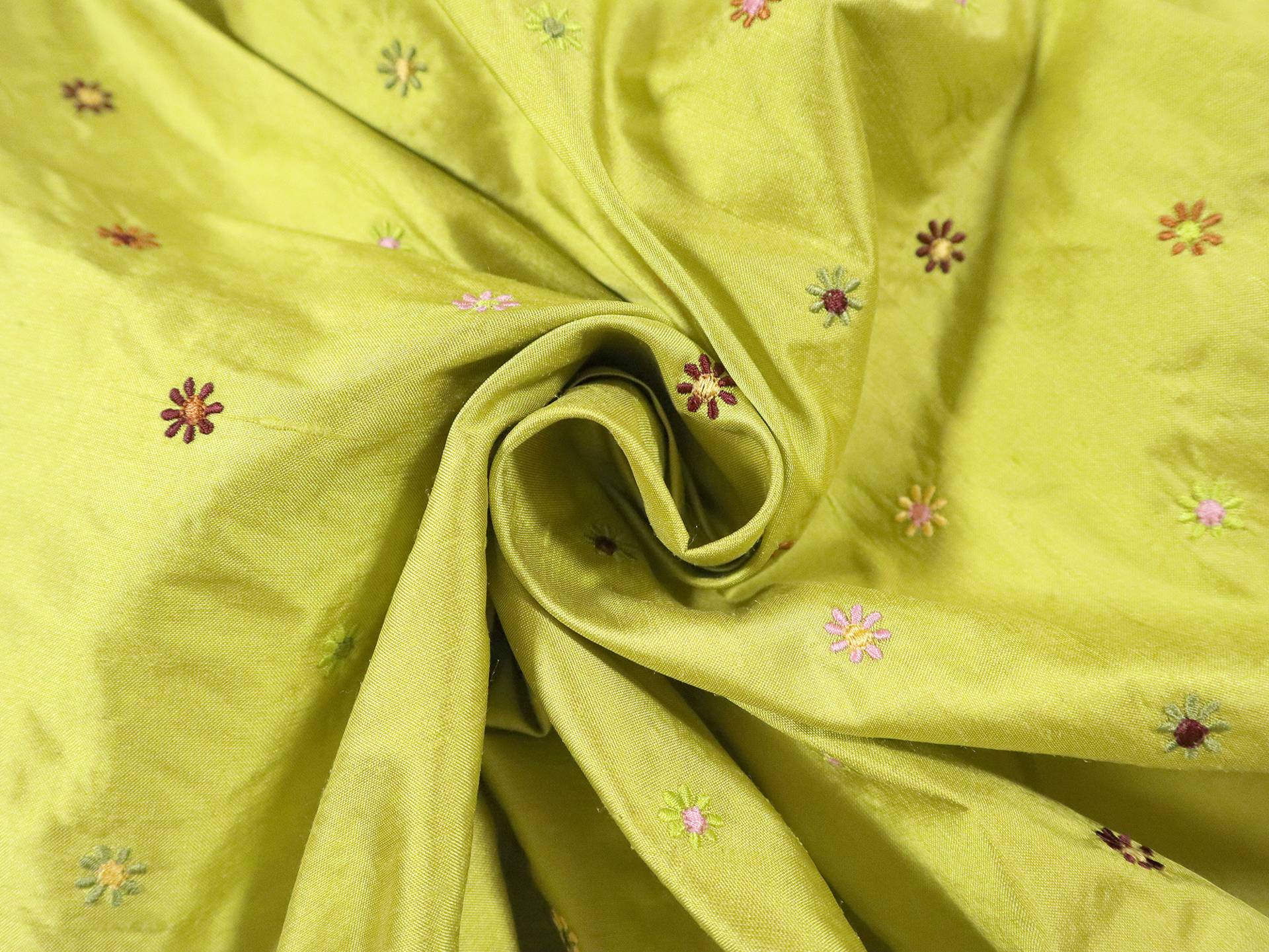 Silk Shantung with Petite Flowers in Chartreuse