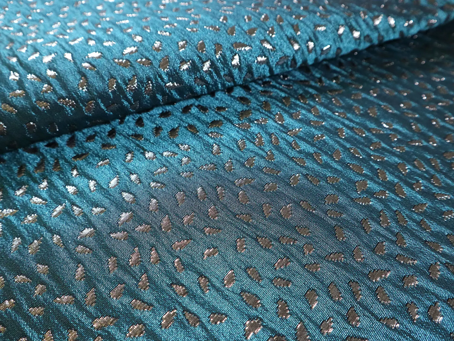 Metallic Paisley Brocade in Teal & Silver