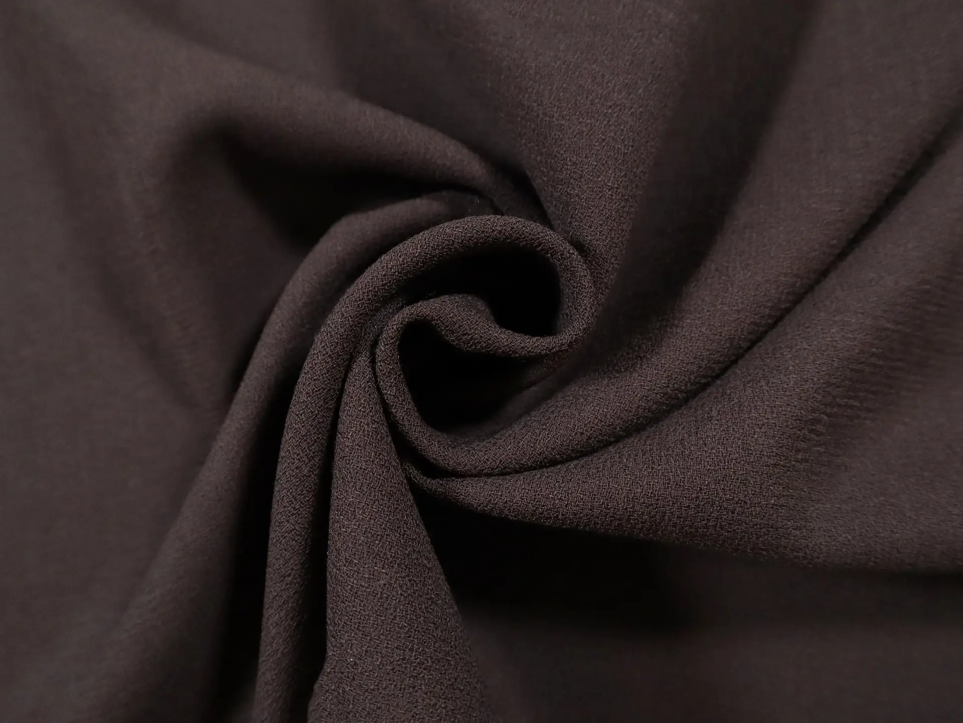 Wool Crepe in Espresso 