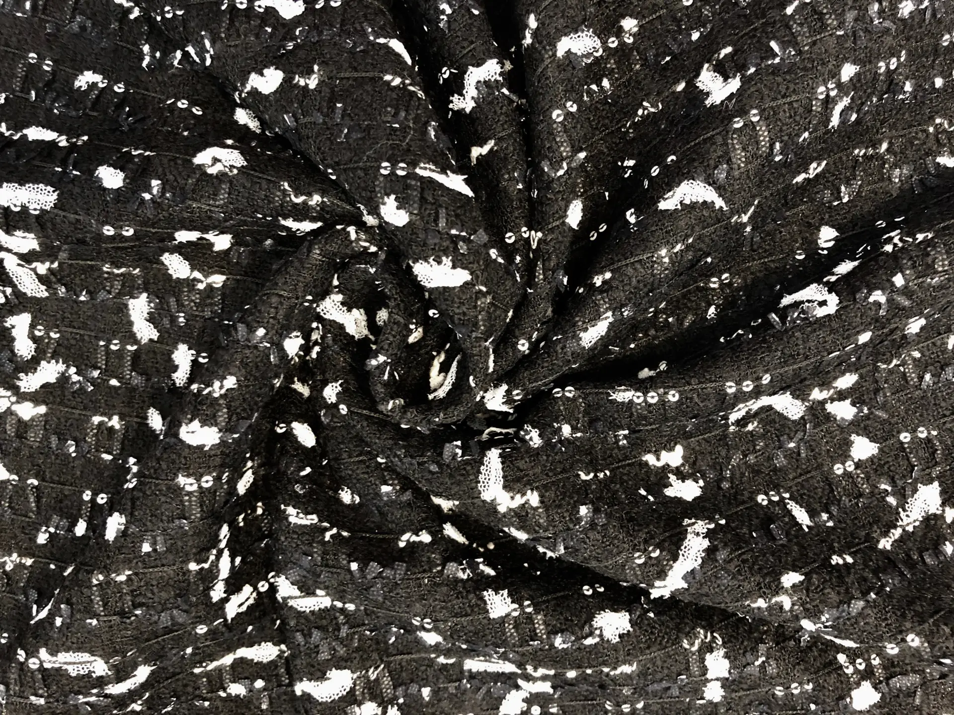 Italian Tweed Black & White1