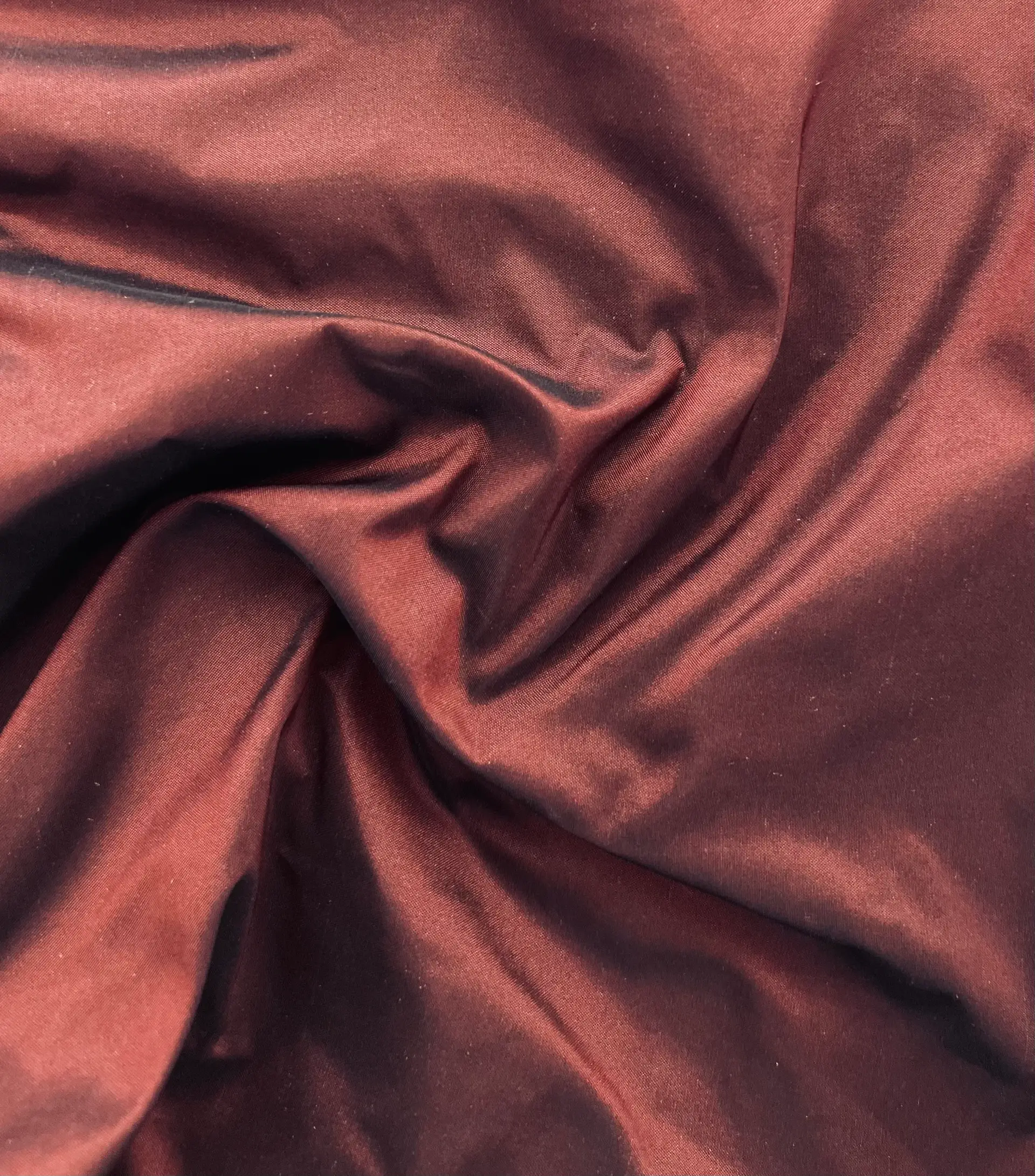 Iridescent Silk Taffeta in Black/Cinnamon 