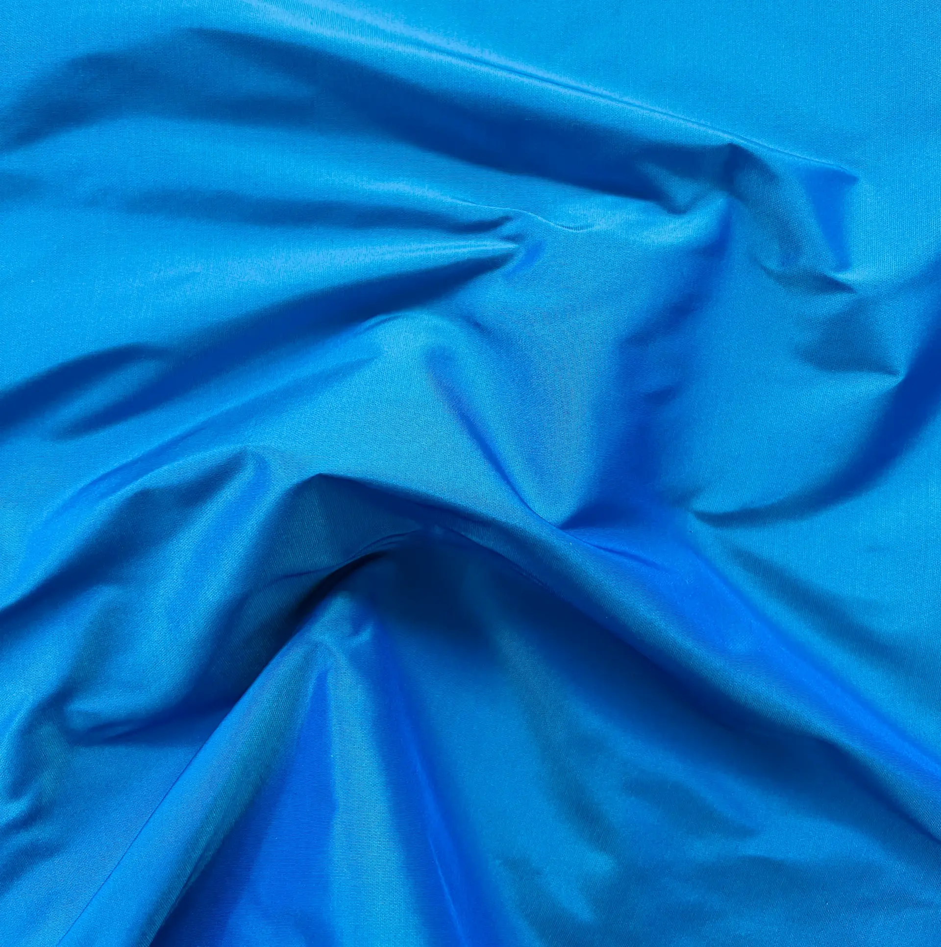 Iridescent Silk Taffeta in Royal/Aqua 