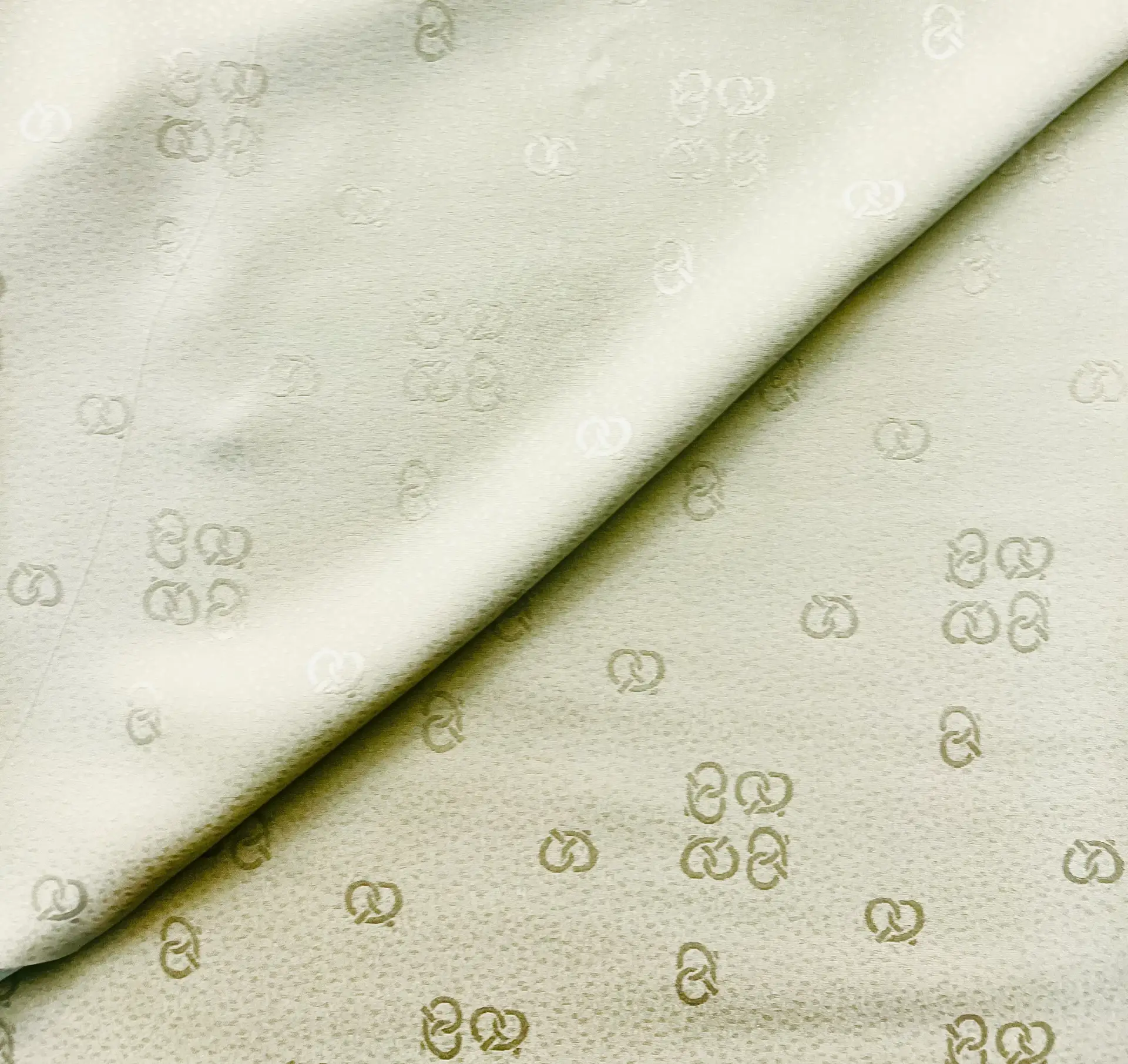 Vintage Silk Jacquard in Light Celery  no